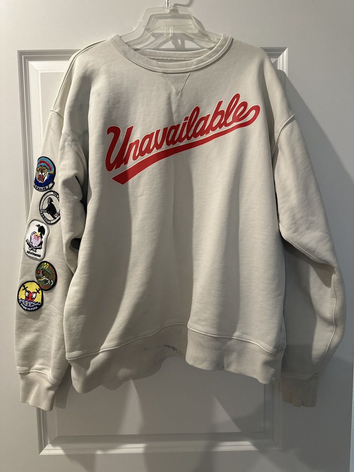Emotionally Unavailable Emotionally unavailable distressed patches crewneck Size US XL / EU 56 / 4 - 9 Thumbnail