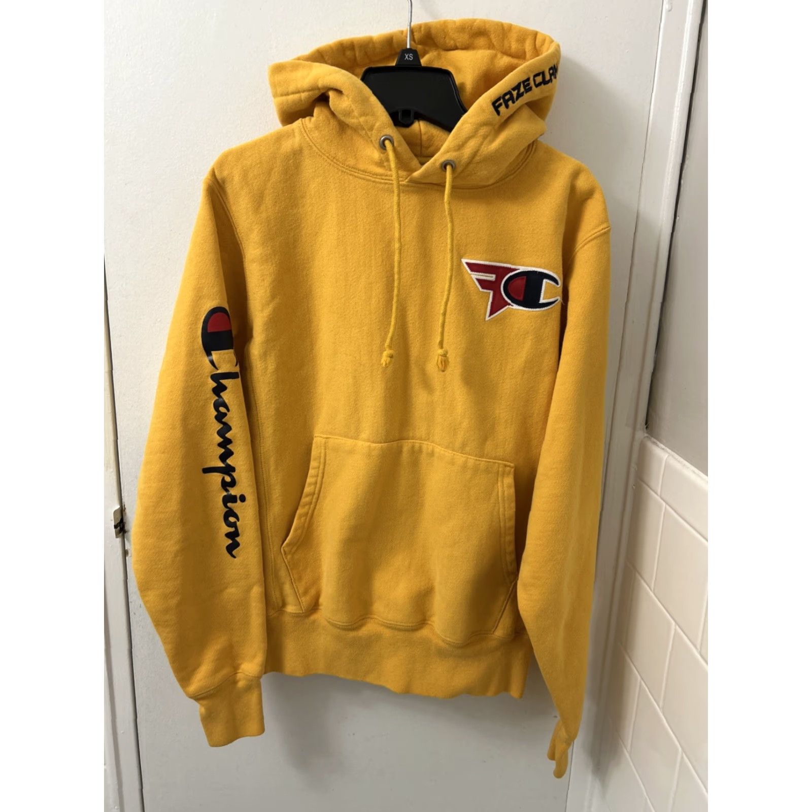 Champion Champion Reverse Weave x Faze Clan Hoodie Mens S Yellow Pullover Logo Sweatshirt Size US S / EU 44-46 / 1 - 2 Thumbnail