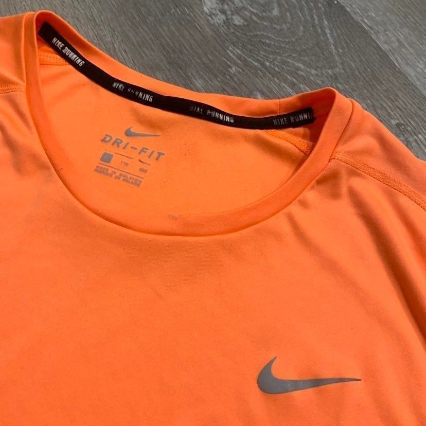 Nike Nike Dri-Fit Neon Orange Workout Athletic Shirt Men XXL Runn Size US XXL / EU 58 / 5 - 2 Thumbnail