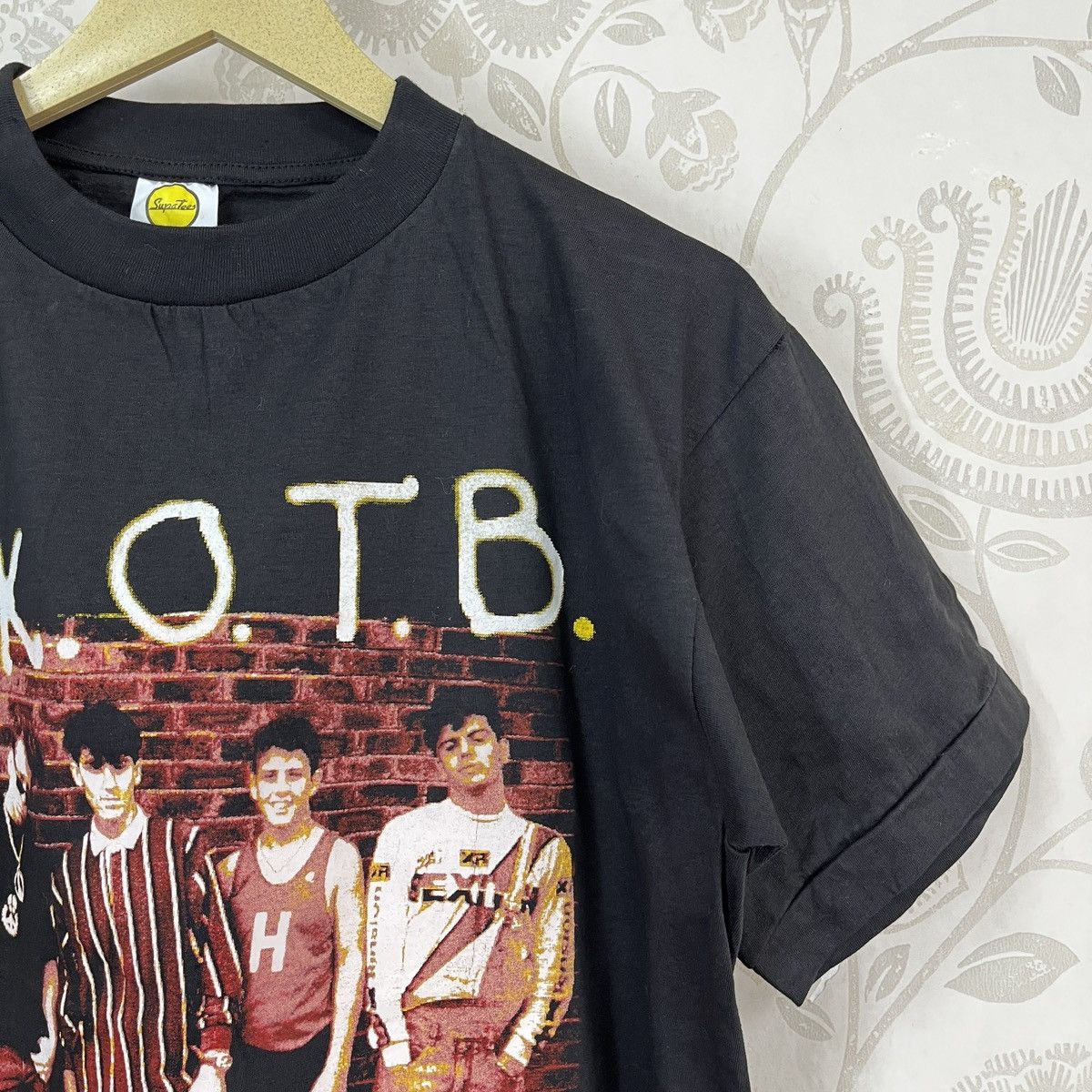 Band Tees × Vintage Vintage 1990s New Kids On The Block Single Stitch TShirt Size US M / EU 48-50 / 2 - 6 Thumbnail