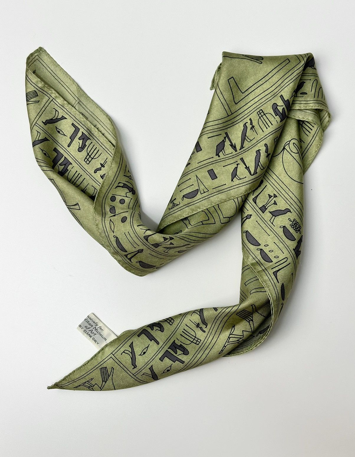 Other Made Japan Egyptian print silk scarf vintage museum piece Size ONE SIZE - 7 Thumbnail