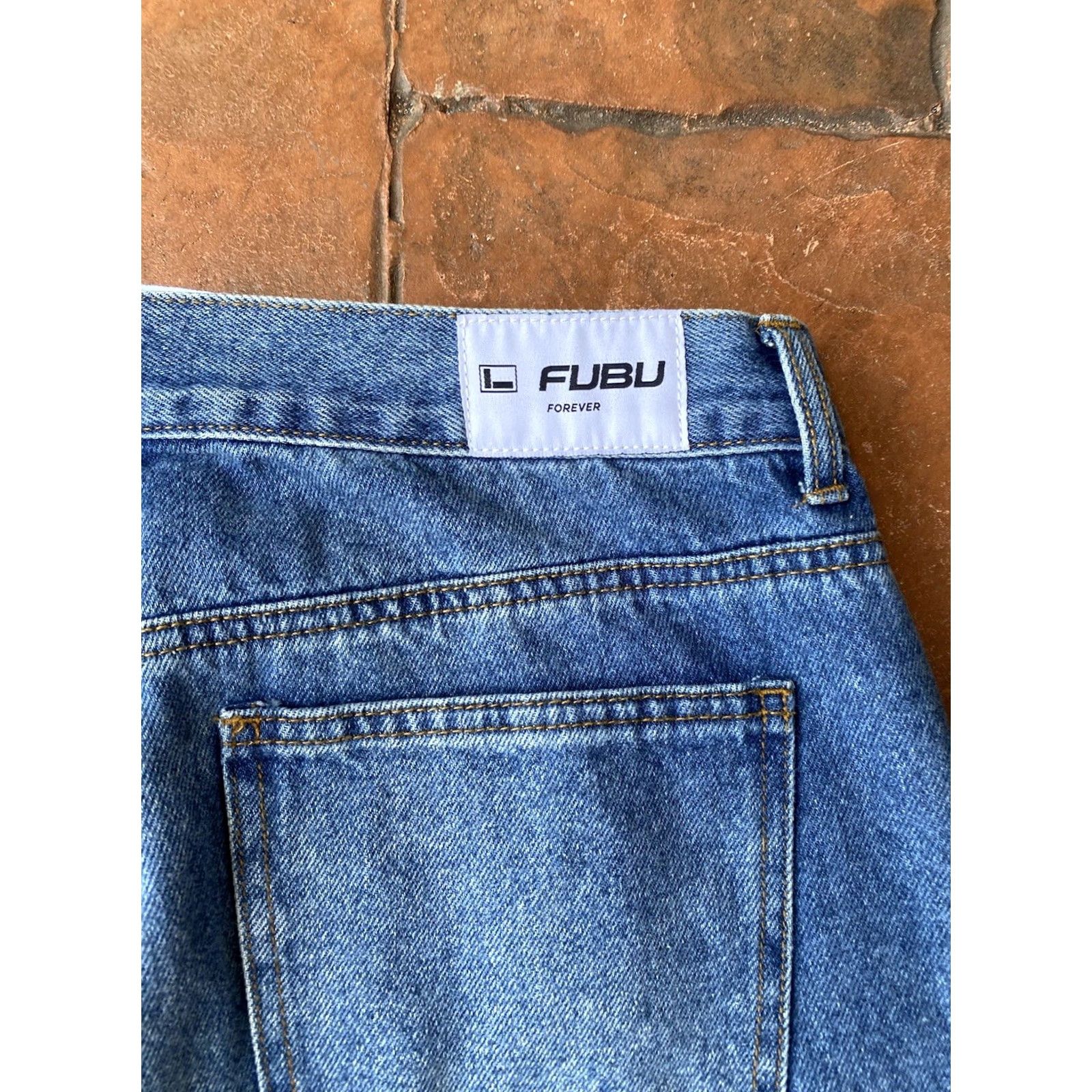 Fubu FUBU x Forever 21 Baggy Jeans Men 32 Denim Blue Patch Work Straight Leg 28.5 Inseam 32x28.5 Size US 33 - 5 Thumbnail