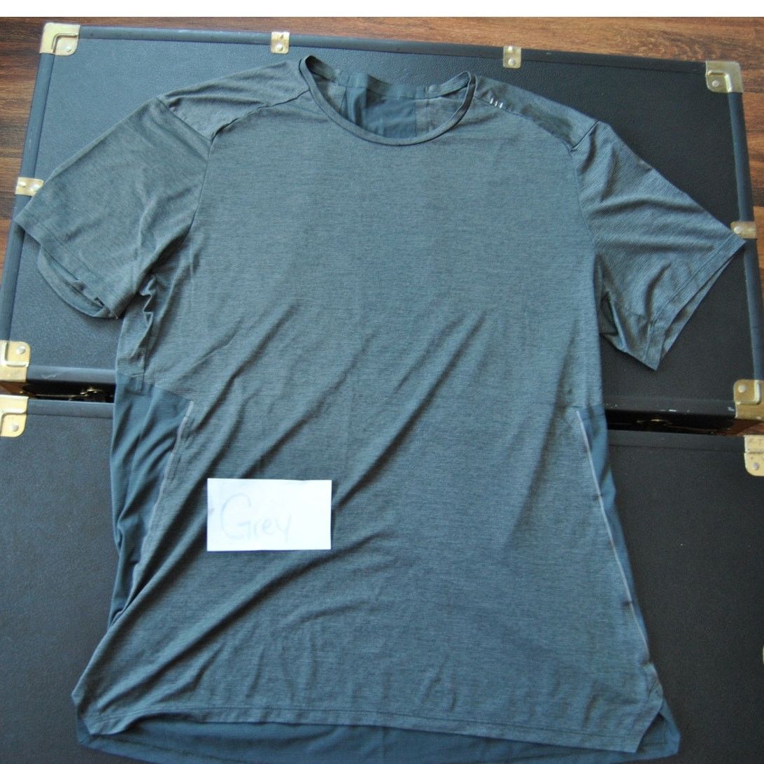 Lululemon Lululemon Gray & Black Two-tone Short Sleeve Shirt Size US M / EU 48-50 / 2 - 9 Thumbnail