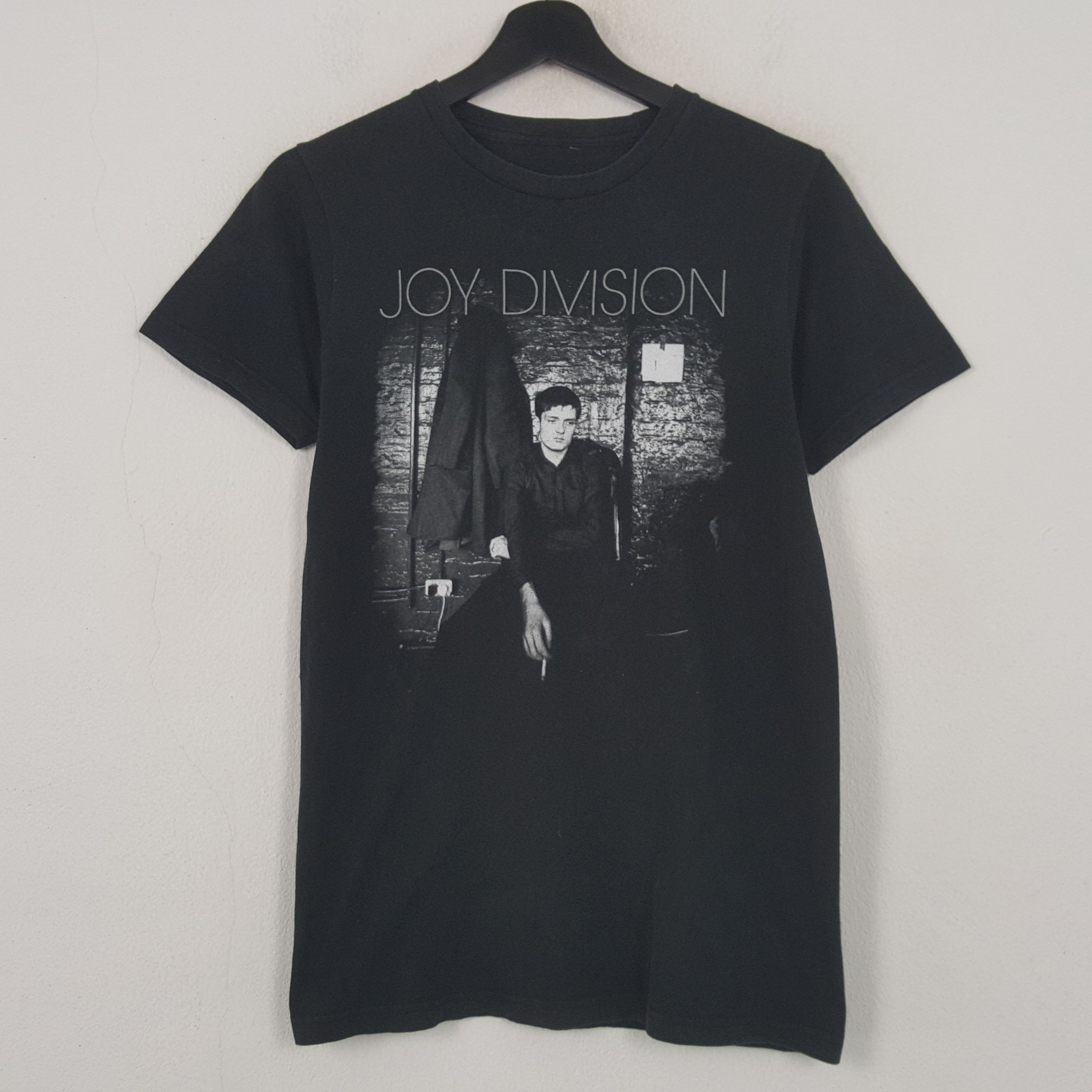 Band Tees Joy Division Rock Band Tshirt RR3 Size US XS / EU 42 / 0 - 1 Thumbnail