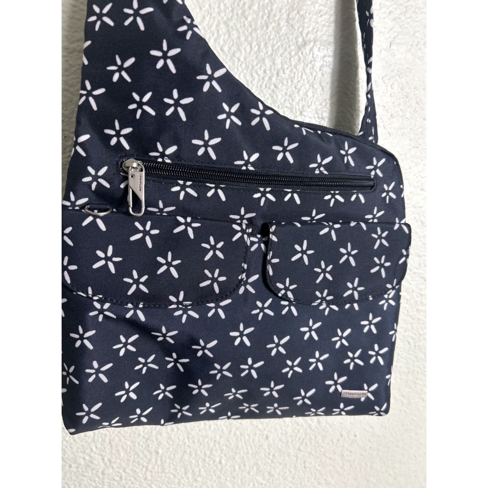 Vintage Travelon Crossbody RFID Travel Bag Women Floral Black White 11x11x2 Size ONE SIZE - 3 Thumbnail