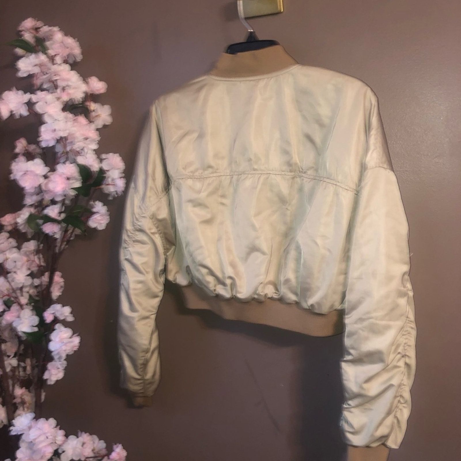 Zara Cropped bomber jacket, Gold and pink, puffed sleeve. Size S / US 4 / IT 40 - 3 Thumbnail
