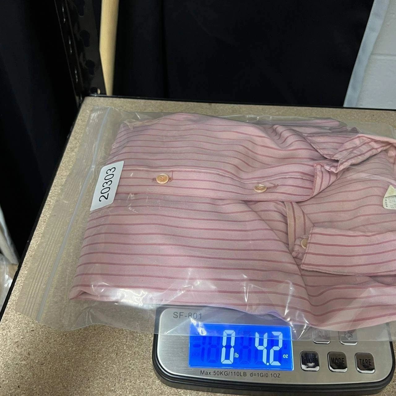 Other Vintage Levi's Strauss & Co. Button Up Shirt Women 10 Pink Size L / US 10 / IT 46 - 7 Thumbnail