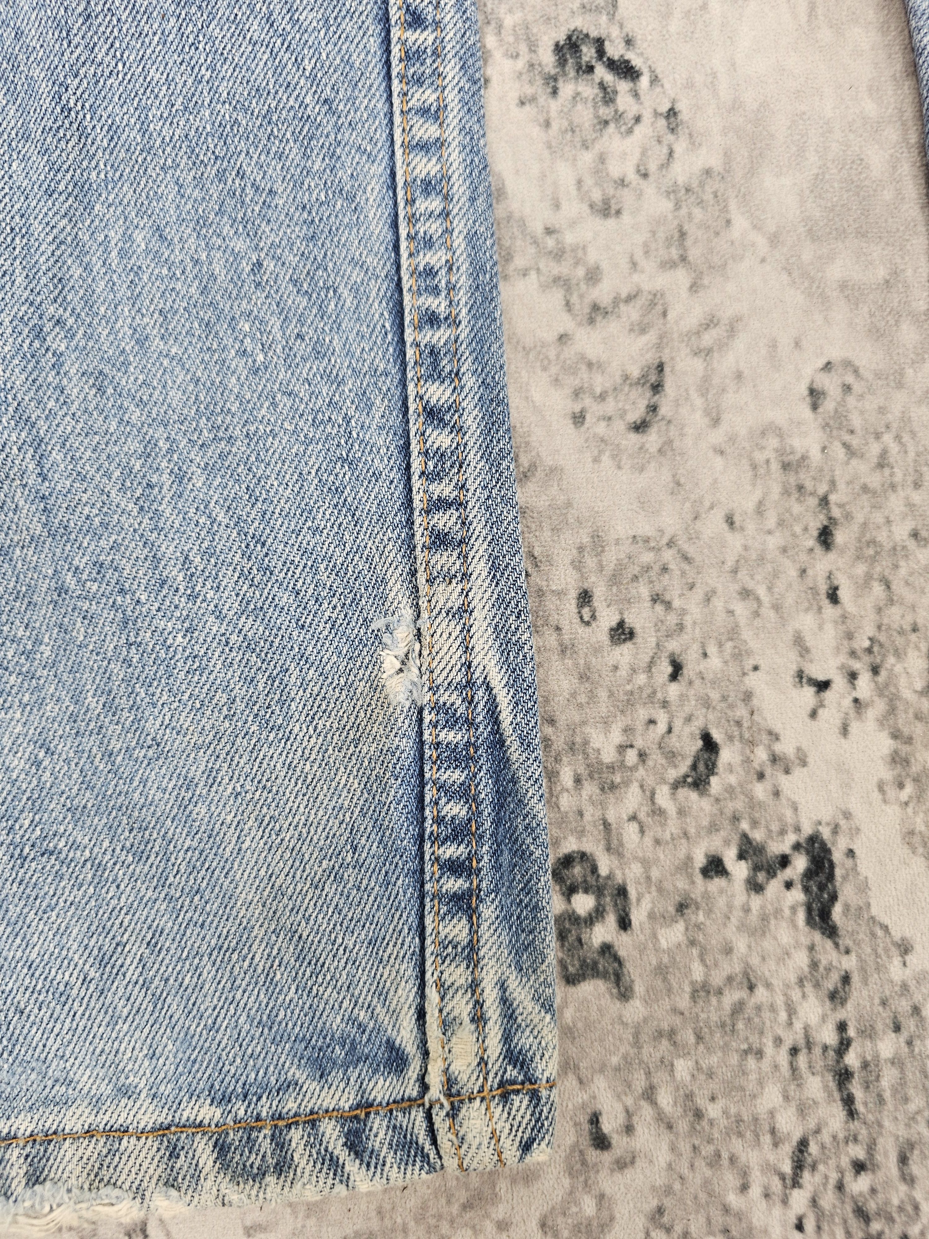 Levi's Vintage Clothing Vtg 90's LEVIS 505 Regular Fit Stain Blue Jeans L0560 Size US 34 / EU 50 - 12 Thumbnail
