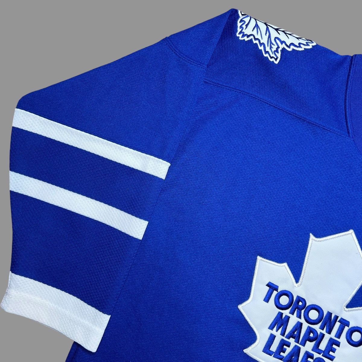 NHL × Starter × Vintage Vintage 1990s NHL Toronto Maple Leafs Starter Jersey Size US M / EU 48-50 / 2 - 14 Thumbnail
