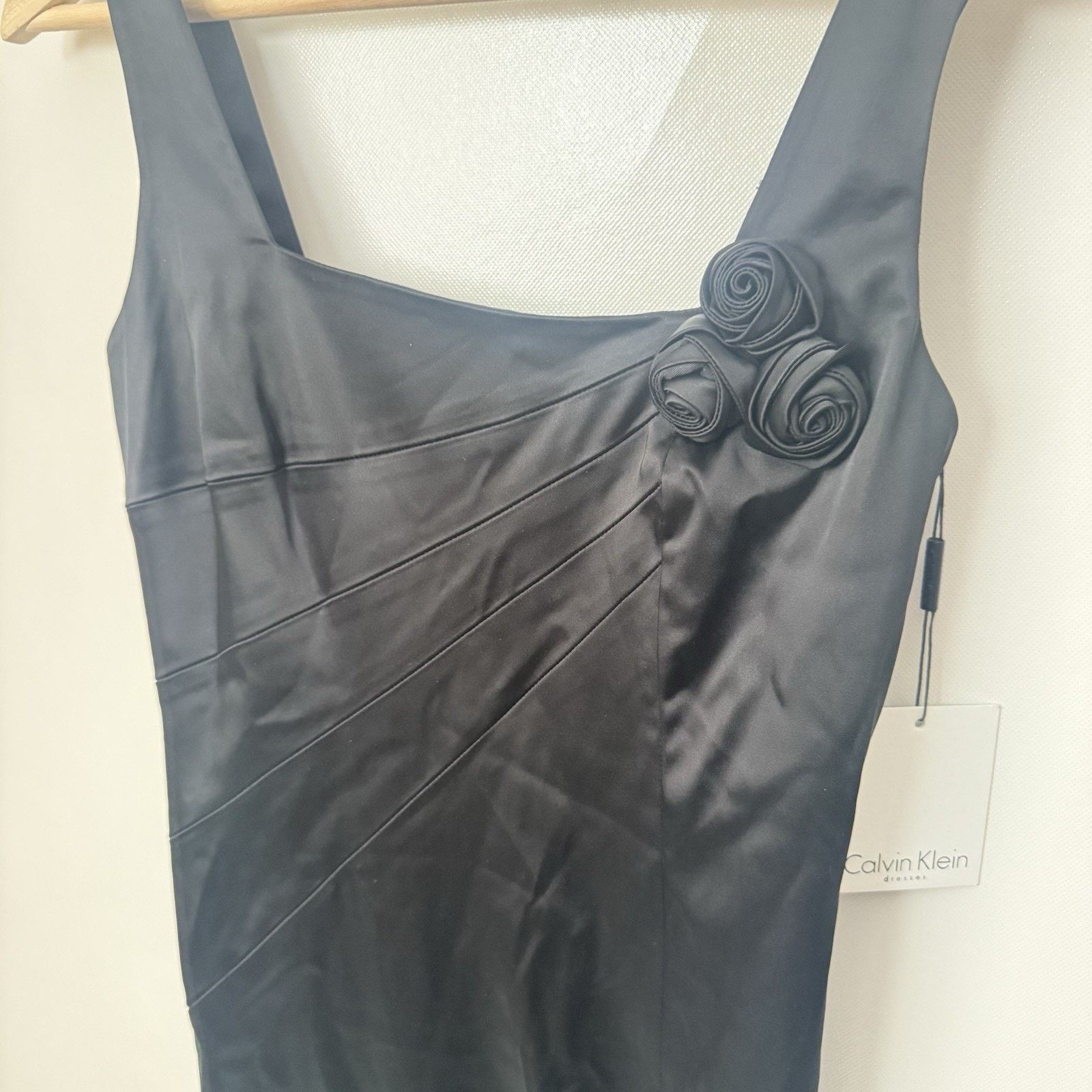 Calvin Klein Calvin Klein Black Bandage Sheath Dress Satin Cocktail Size XS / US 0-2 / IT 36-38 - 4 Thumbnail