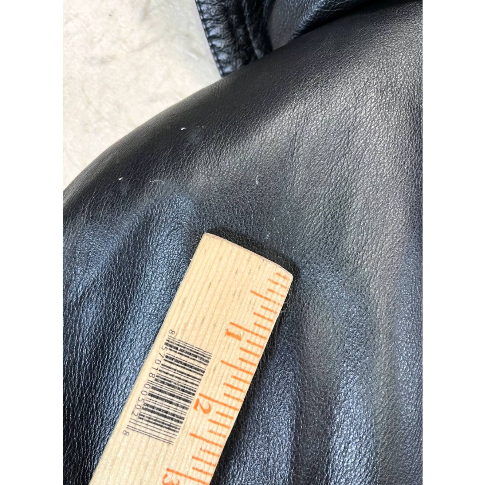 Vintage VINTAGE Wilsons Black Leather Insulated Lined Belted Heavy Jacket Parka Men Size L Size US L / EU 52-54 / 3 - 7 Thumbnail