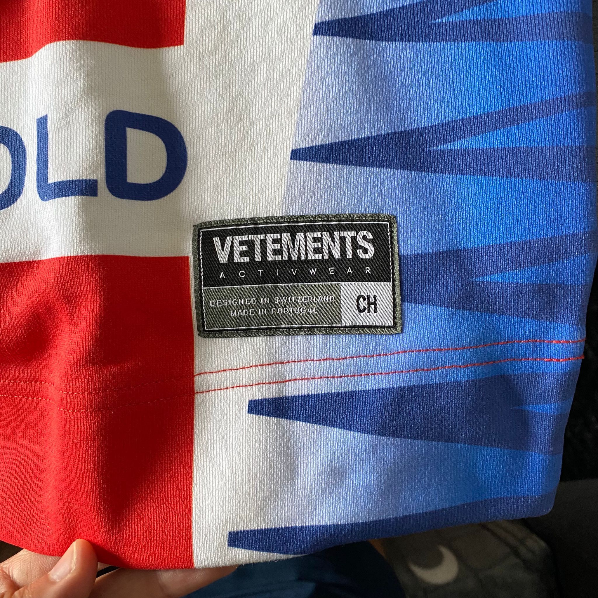 Vetements Red Helvetica Racing Logo Oversized Hockey Jersey Size XS / US 0-2 / IT 36-38 - 7 Thumbnail