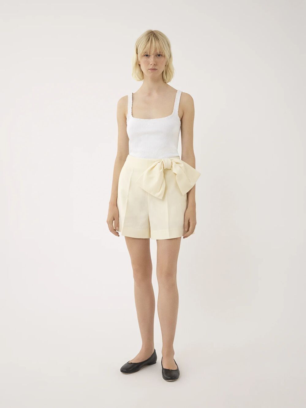 Chloe o1y0825 Short in Cream Size 27" / US 4 / IT 40 - 5 Thumbnail