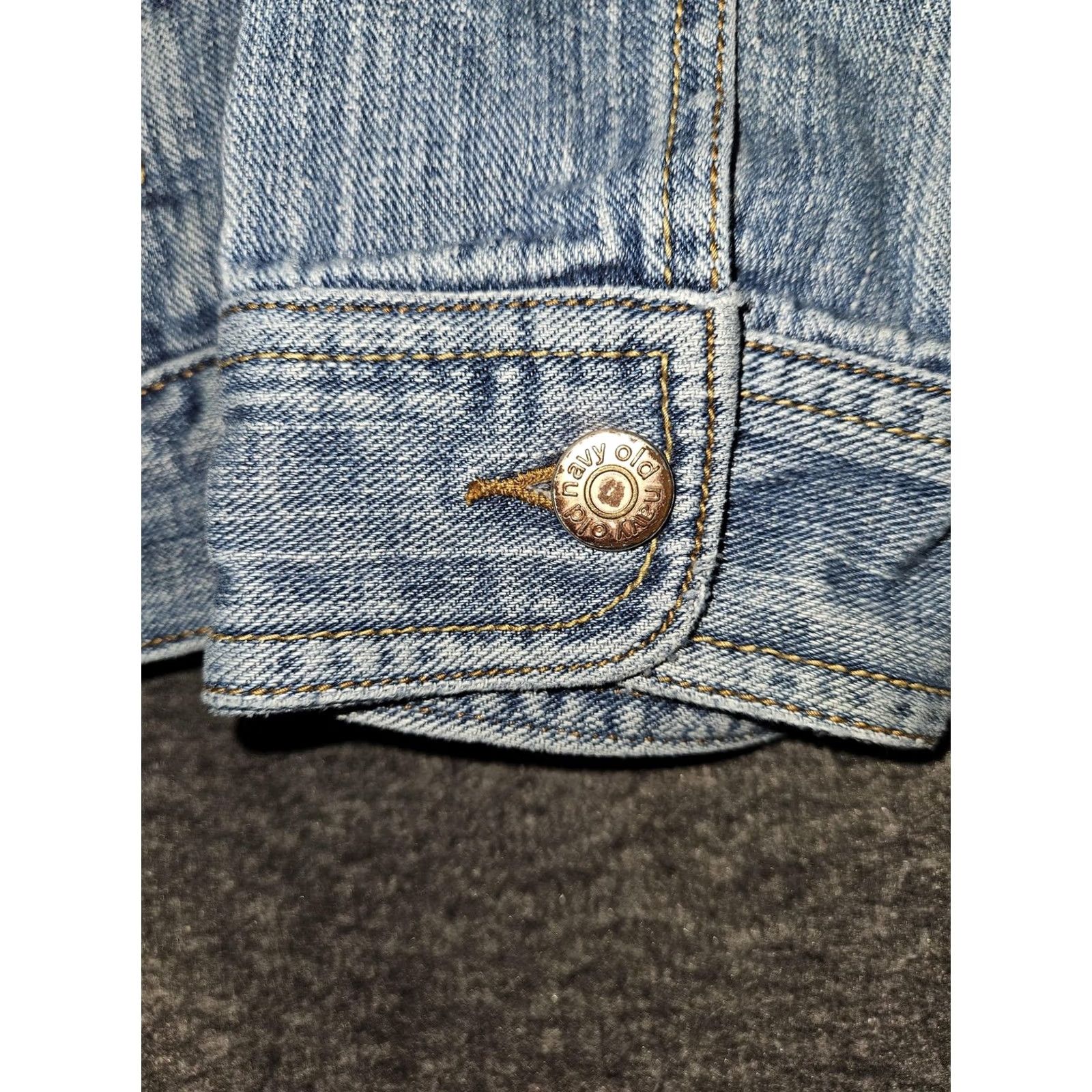 Old Navy Old Navy Jacket Womens L Blue Denim Button Front Casual Trucker Jacket Size 36" / US 14 / IT 50 - 6 Thumbnail