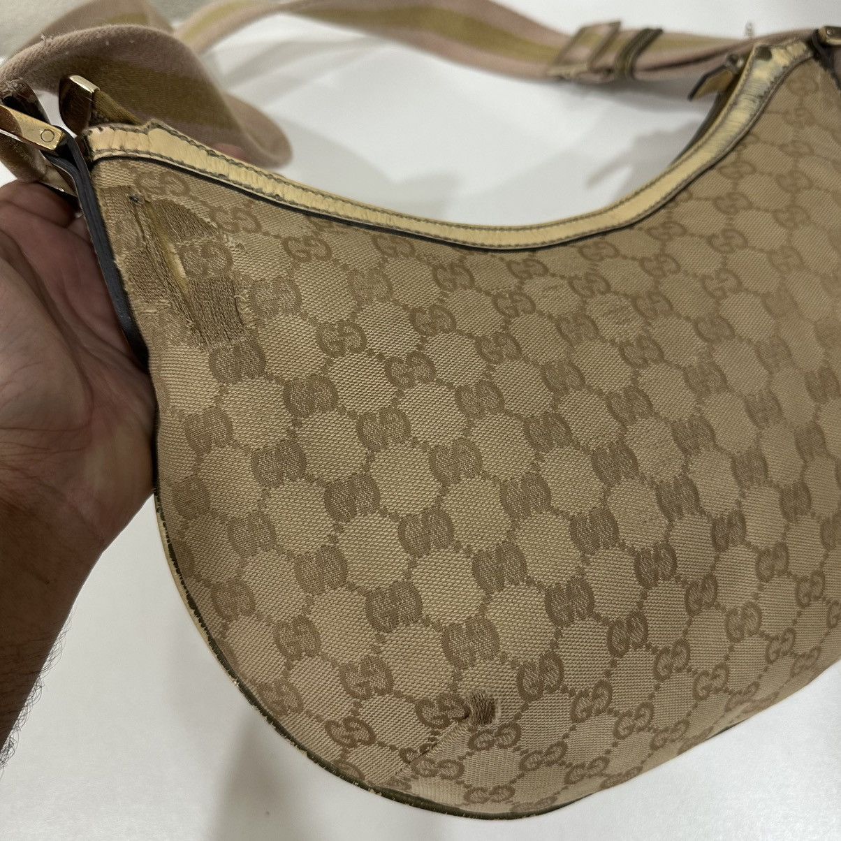 Gucci GUCCI GG HALF MOON CANVAS CROSSBODY BAG 18 Size ONE SIZE - 9 Thumbnail