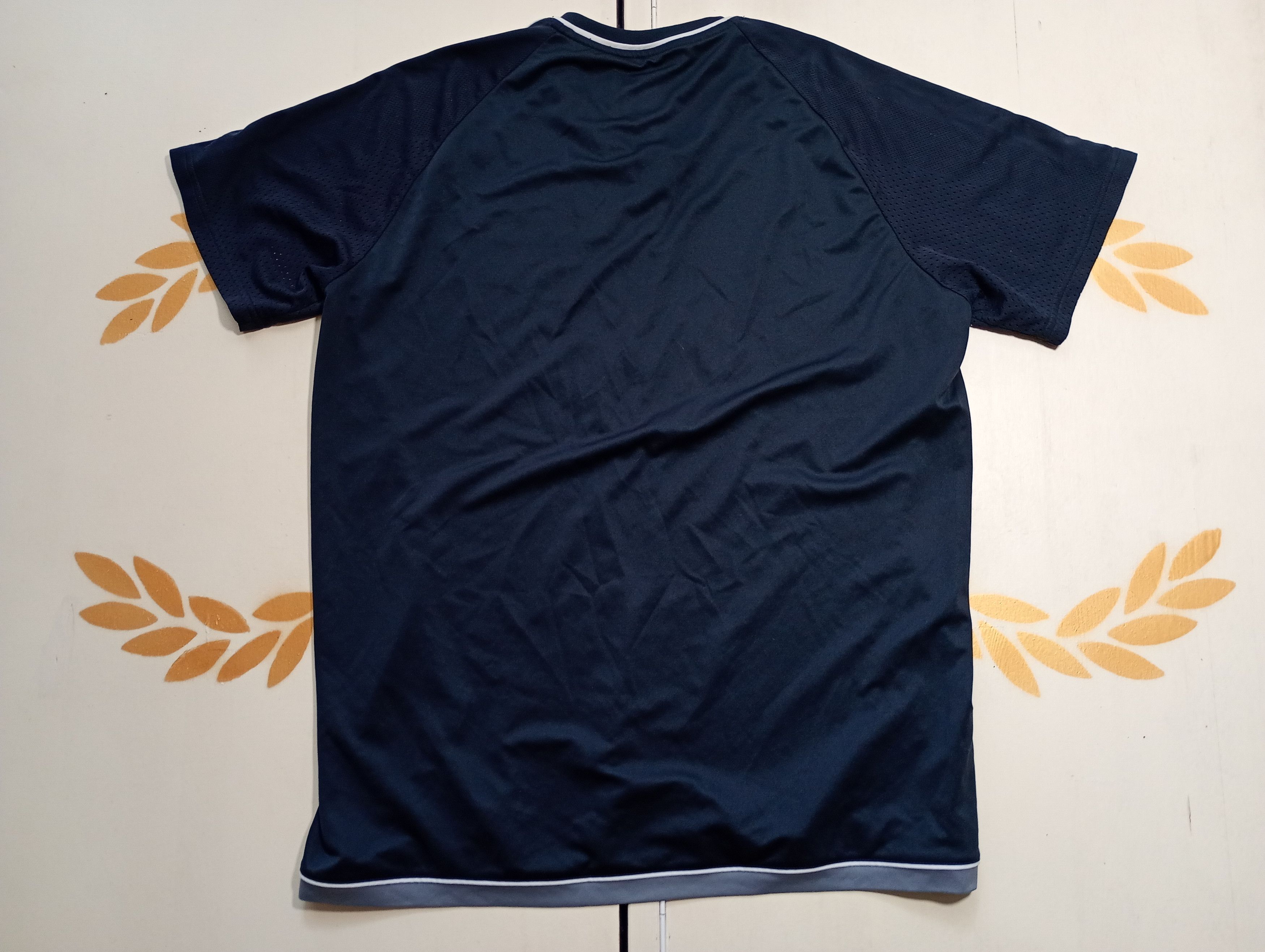 Adidas Adidas Manchester United Training Jersey 2017-2018 Size US XL / EU 56 / 4 - 12 Thumbnail