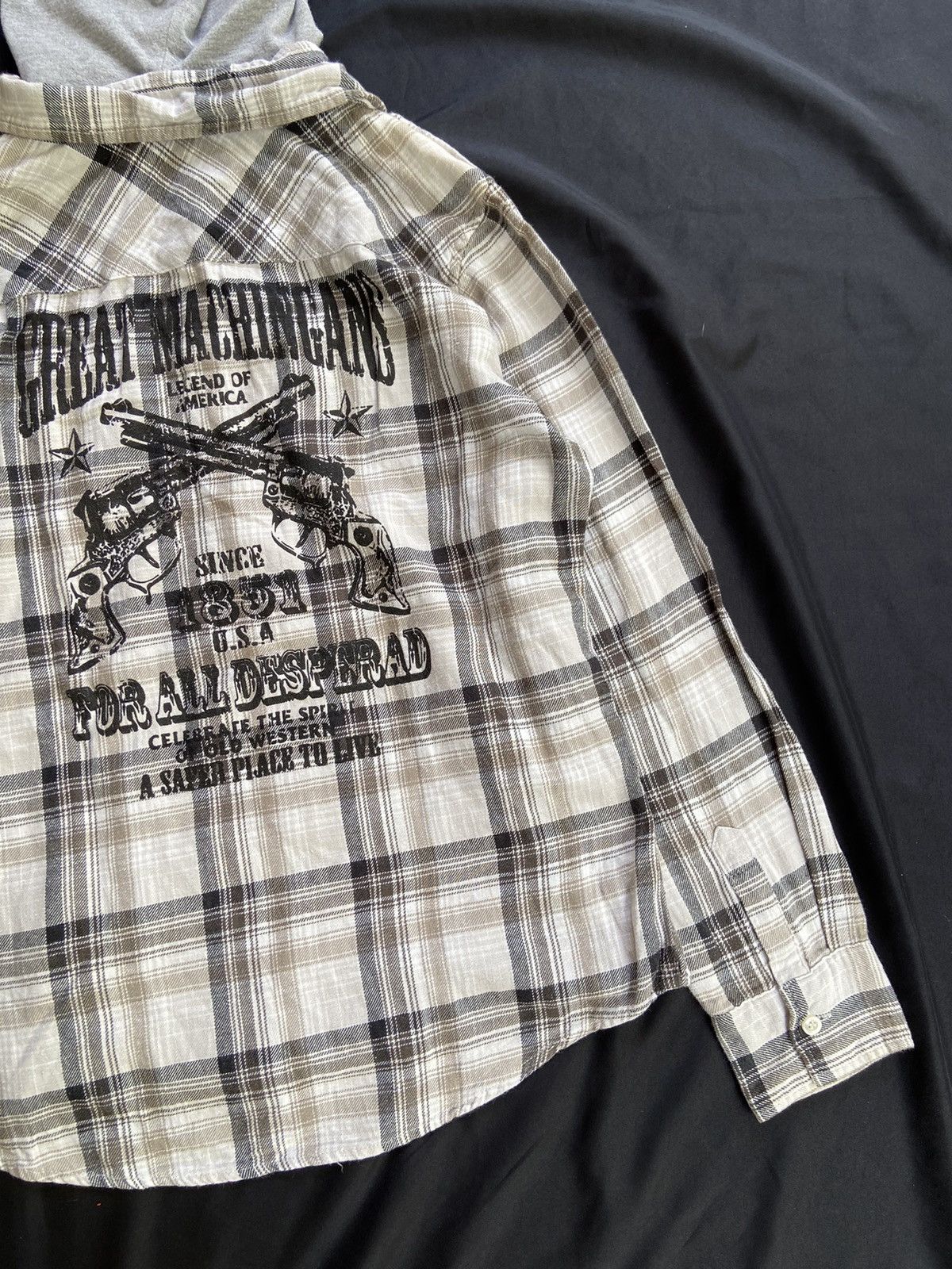 If Six Was Nine GREAT MACHINE GANS FOR ALL DESPERAD BUTTON DOWN JUMPER STYLE Size US S / EU 44-46 / 1 - 12 Thumbnail