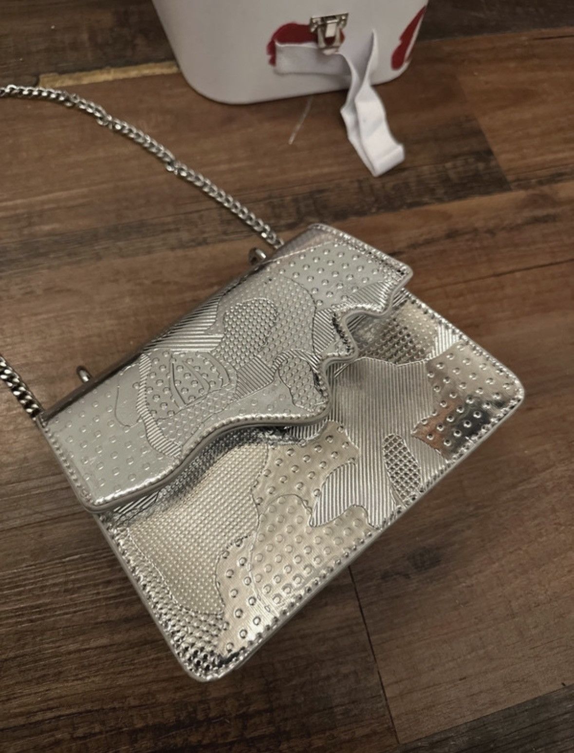 KidSuper Silver kissing bag Size ONE SIZE - 2 Thumbnail