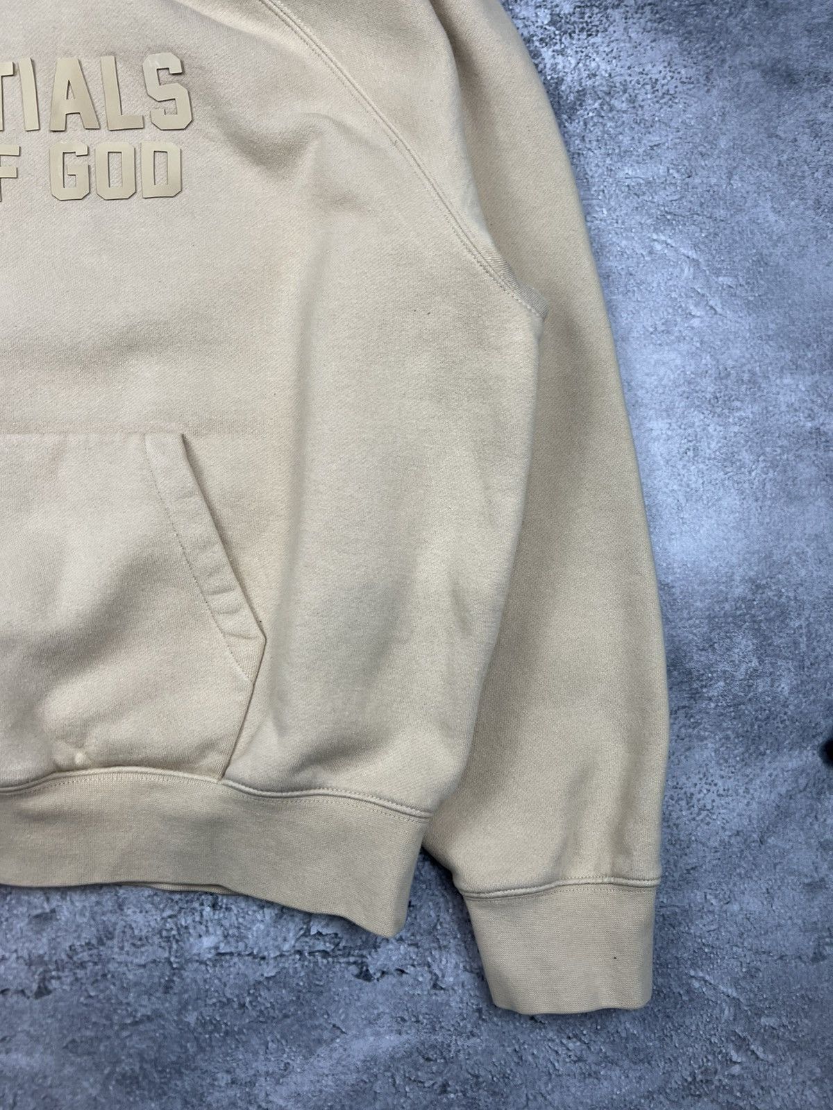 Fear of God Fear of God Eesentials Beige Hoodie Mens Oversized Size US M / EU 48-50 / 2 - 2 Thumbnail