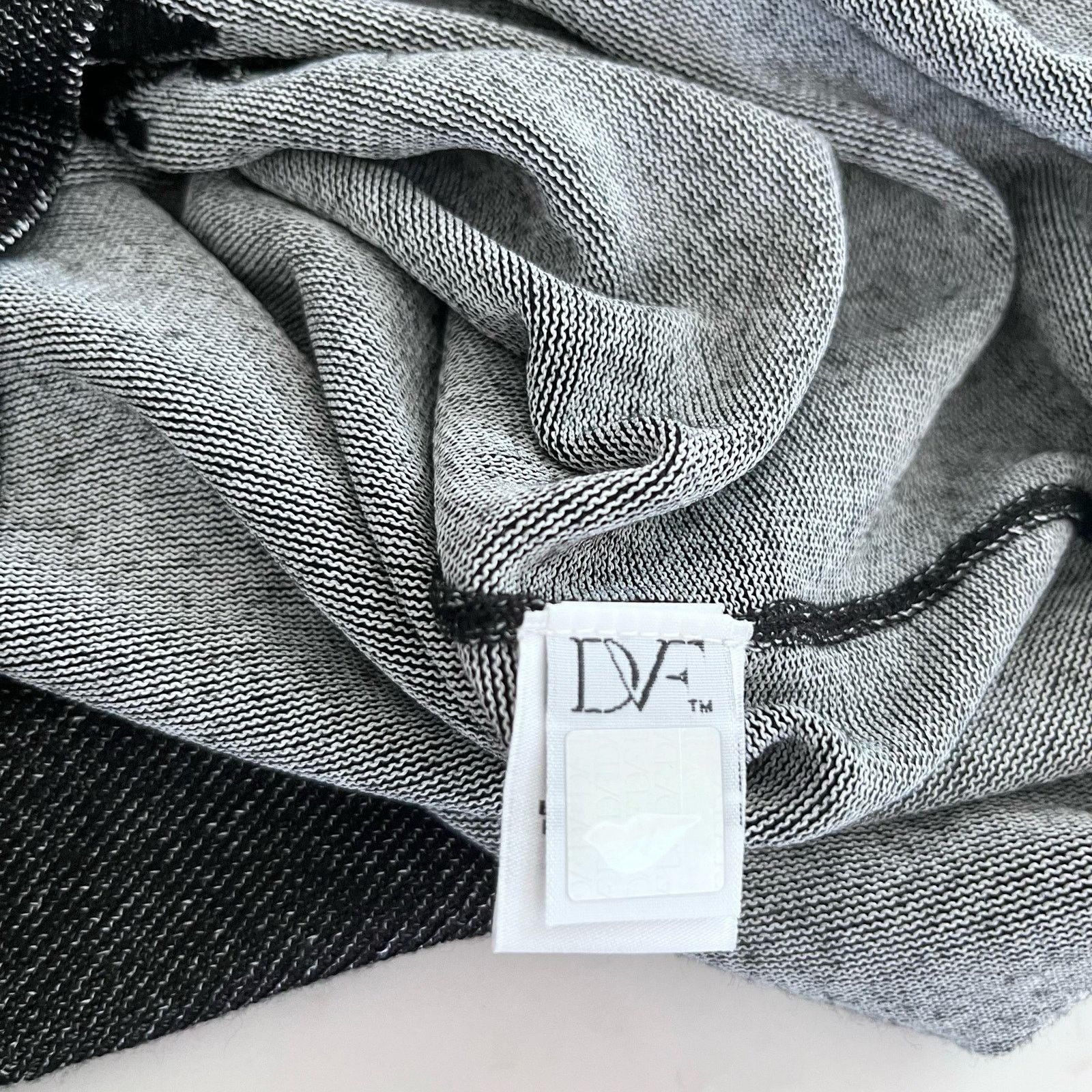 Diane von Furstenberg Diane von Furstenberg Black Floral Cardigan Sweater Size M / US 6-8 / IT 42-44 - 10 Thumbnail