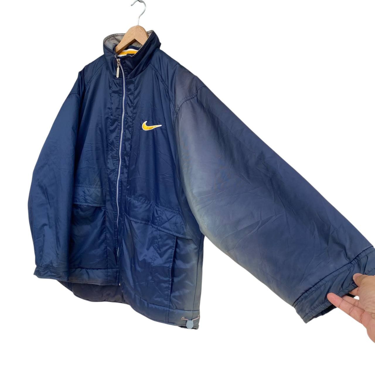 Vintage VINTAGE 90S NIKE COACH INSULATED JACKET FADED BLUE Size US L / EU 52-54 / 3 - 9 Thumbnail