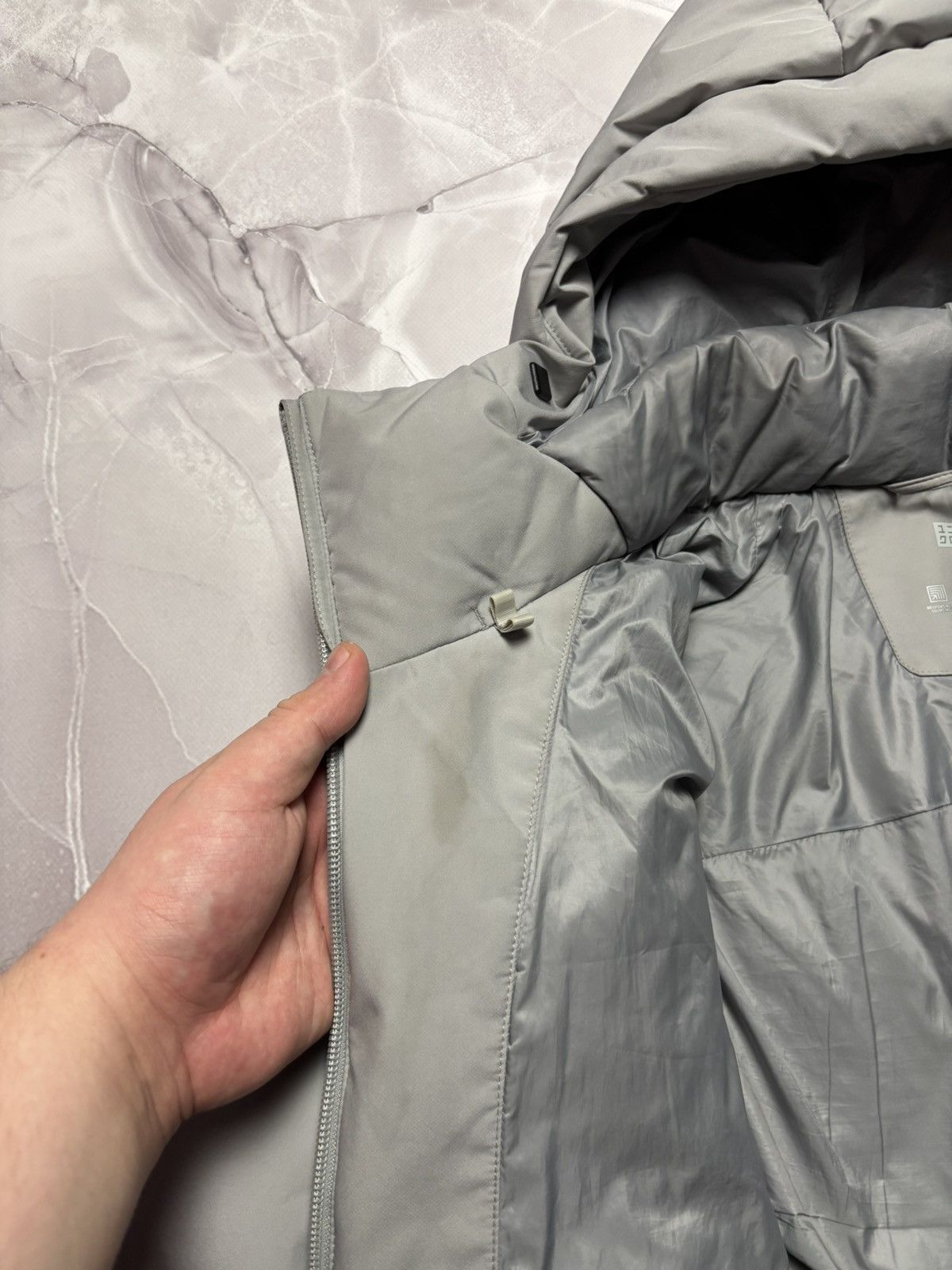 Uniqlo UNIQLO Seamless Down Parka 3D Cut Puffer Jacket Light Gray M Size US M / EU 48-50 / 2 - 12 Thumbnail