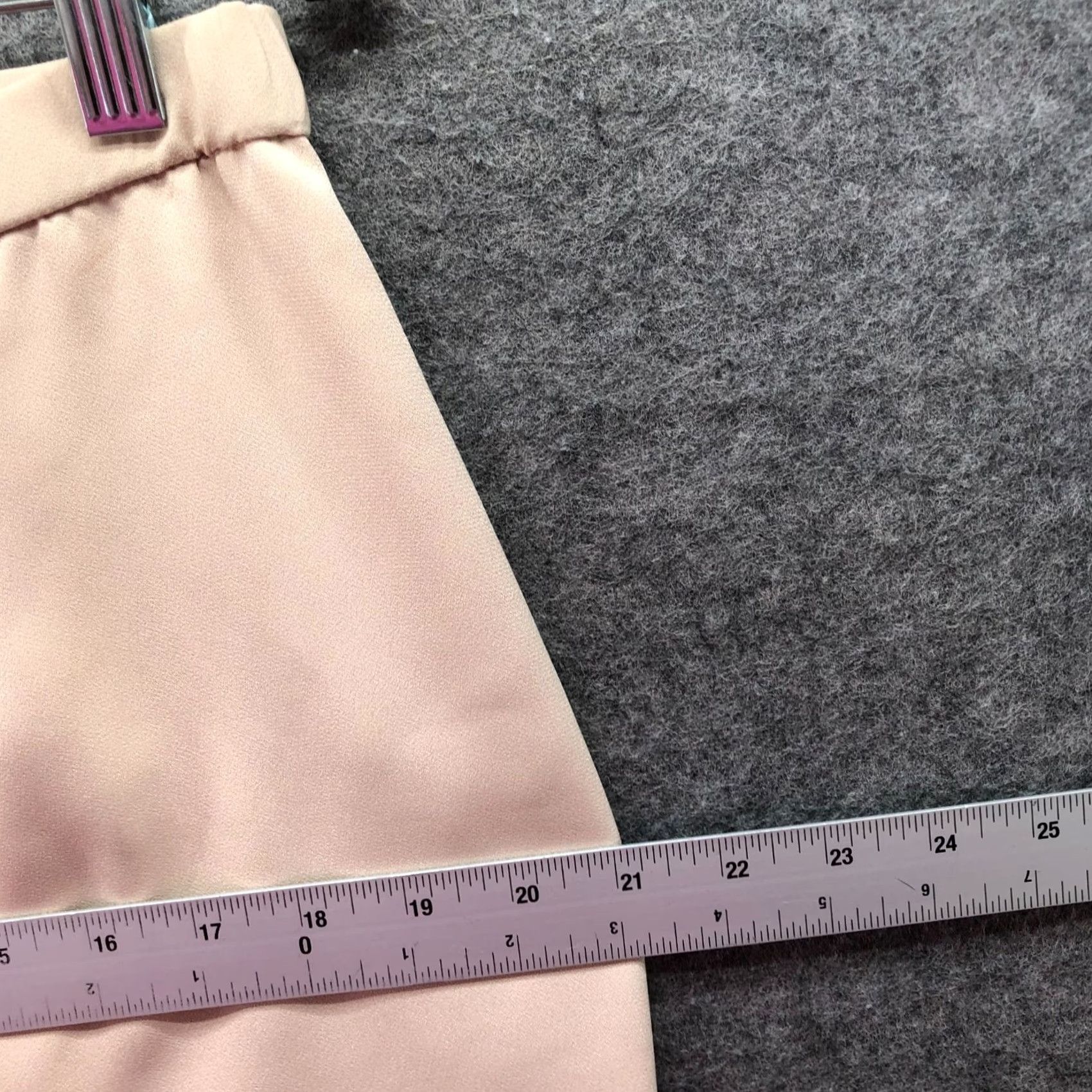 Talbots VINTAGE Talbots Pencil Skirt Womens 12 Peach Blush Pink Career Office Workwear Skirt Knee Length Lined Back Slit Size 34" / US 12 / IT 48 - 7 Thumbnail