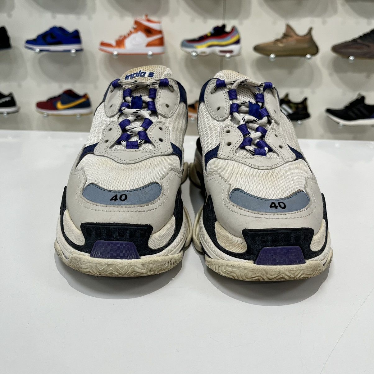 Balenciaga Balenciaga Triple S White/Purple (W) Size US 10 / IT 40 - 9 Thumbnail