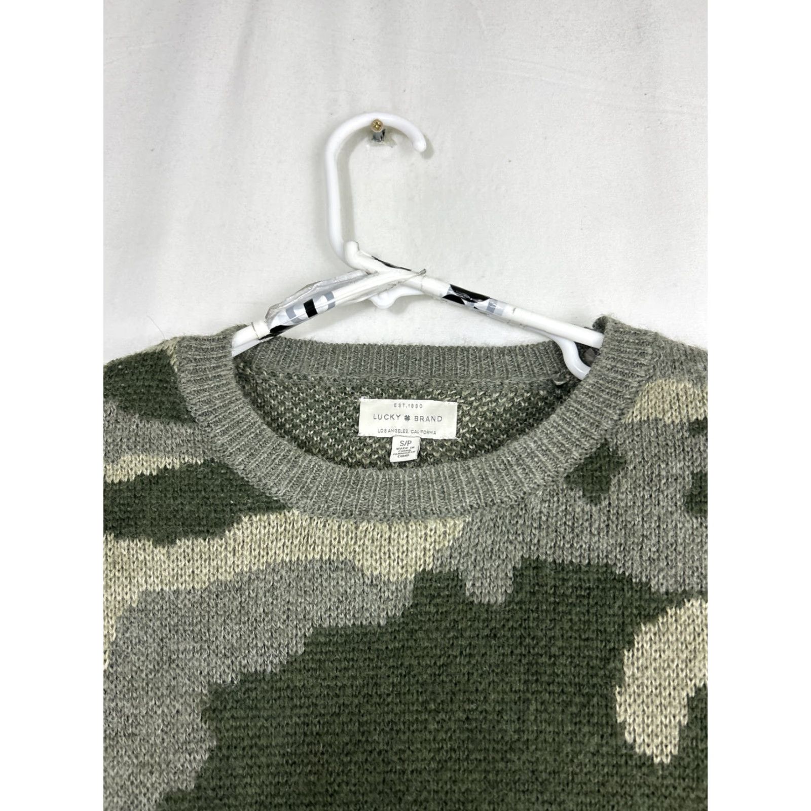 Lucky Brand Lucky Brand Green Camo Wool Blend Pullover Women's Small Sweater - Camouflage Knit, Round Neck, Casual, Regular Fit, Fall Winter Spring Size S / US 4 / IT 40 - 3 Thumbnail