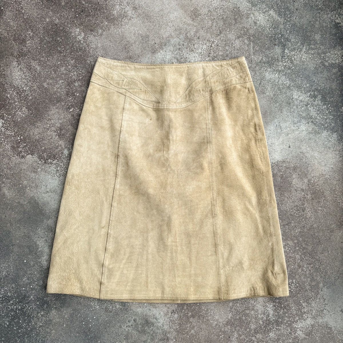 Morgan De Toi Moran de Toi Vintage Suede Leather Skirt (Bella Hadid owned) Size 26" / US 2 / IT 38 - 4 Thumbnail
