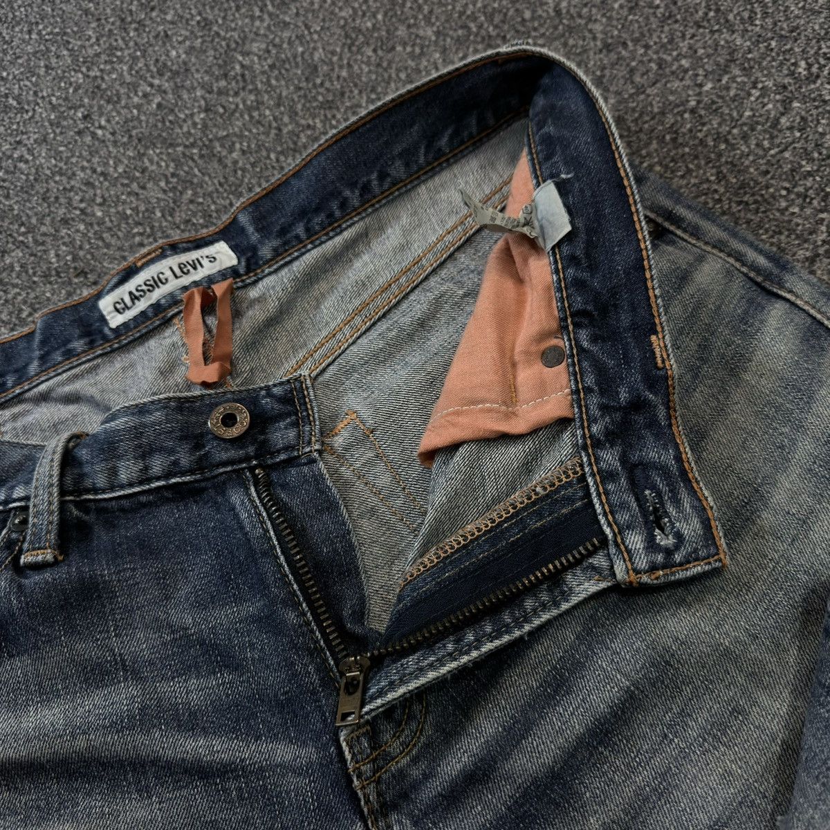 Levi's Vintage Clothing 🔥 Archives Bootcut Levis 507 Faded Aging Denim W33 Size US 33 - 13 Thumbnail