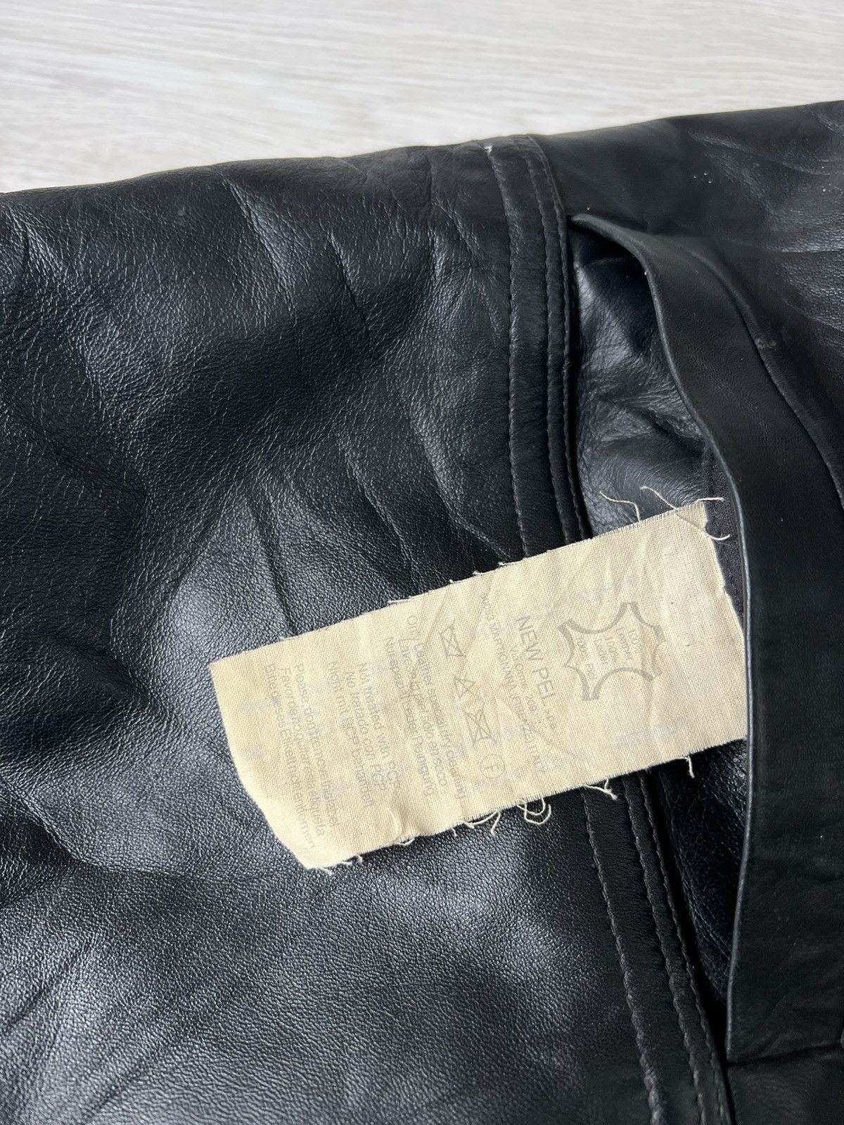 Versace Vintage Versace Detachable Hood and Vest Leather Coat Jacket Size US XXL / EU 58 / 5 - 13 Thumbnail