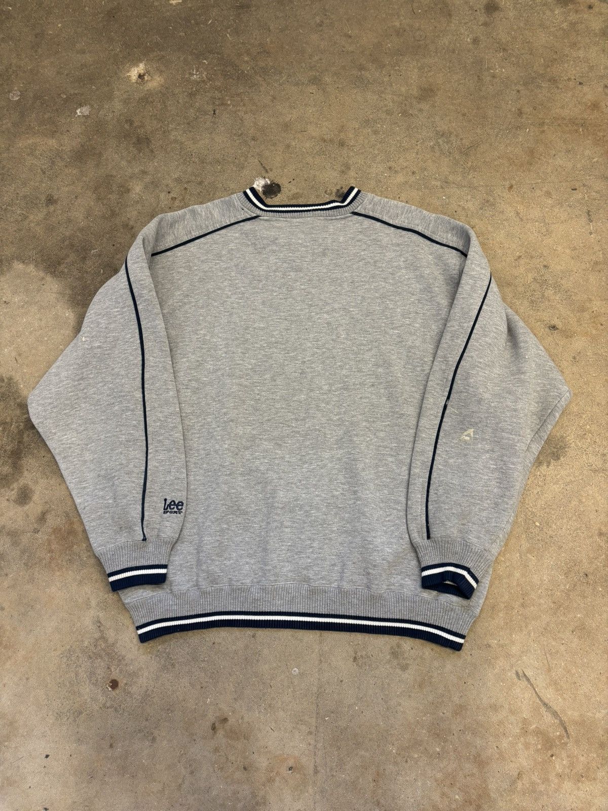 Vintage Vintage 90’s Lee Notre Dame Sweatshirt Size US XL / EU 56 / 4 - 2 Thumbnail