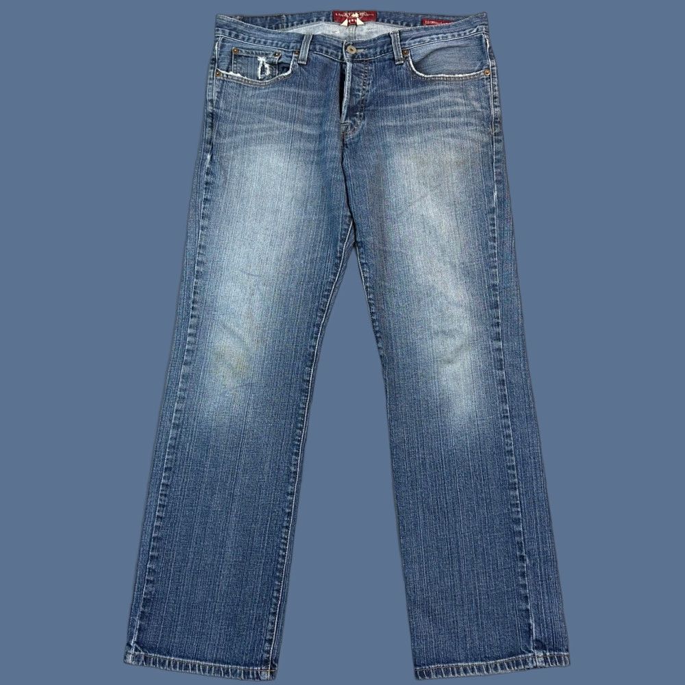 Lucky Brand Lucky Brand 221 Jeans Mens 36x31 Denim Button Fly Straight 5-Pocket Classic Casual Blue 36x31 Mens Denim Jeans Size US 36 / EU 52 - 1 Thumbnail