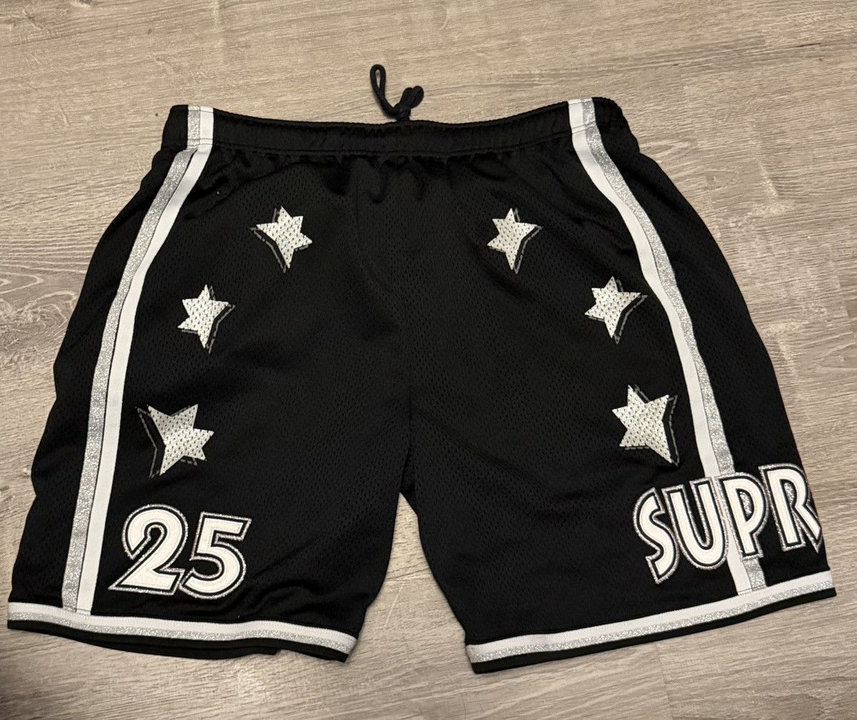 Supreme Supreme Side Pocket Basketball Shorts SS25 Black | Grailed