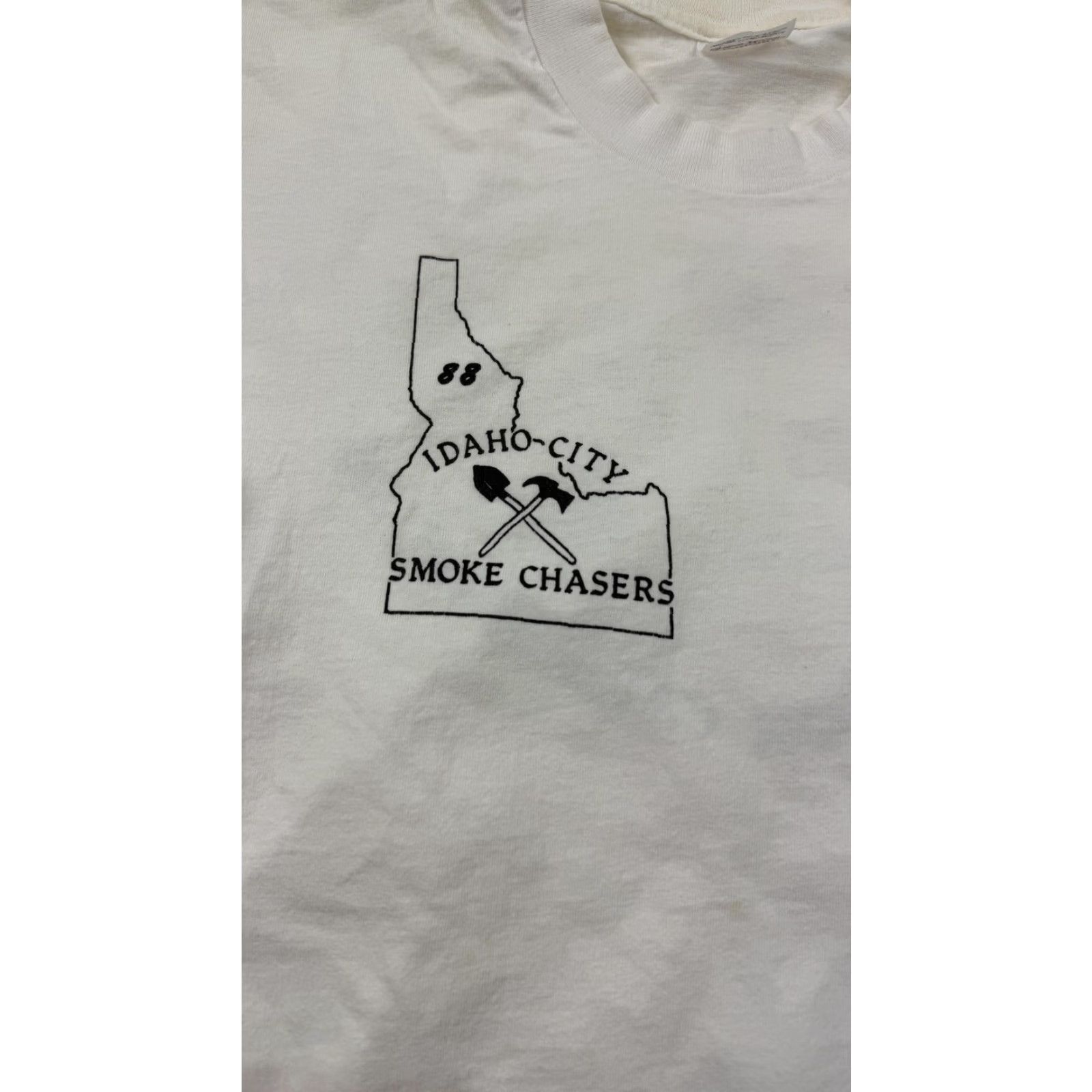 Vintage VINTAGE Stedman Idaho City Smoke Chasers Shirt Mens L White Crew Neck Graphic Print Fire Tee USA Size US L / EU 52-54 / 3 - 5 Thumbnail