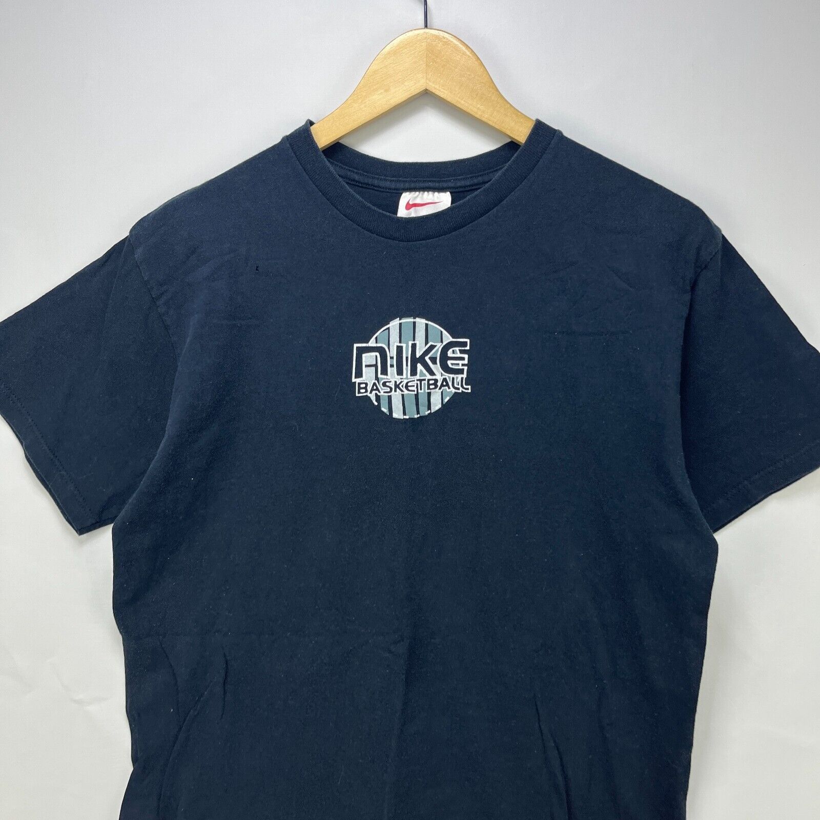 Nike × Vintage Vintage 90s Nike Basketball Made in USA Faded T-Shirt Small Size US S / EU 44-46 / 1 - 5 Thumbnail