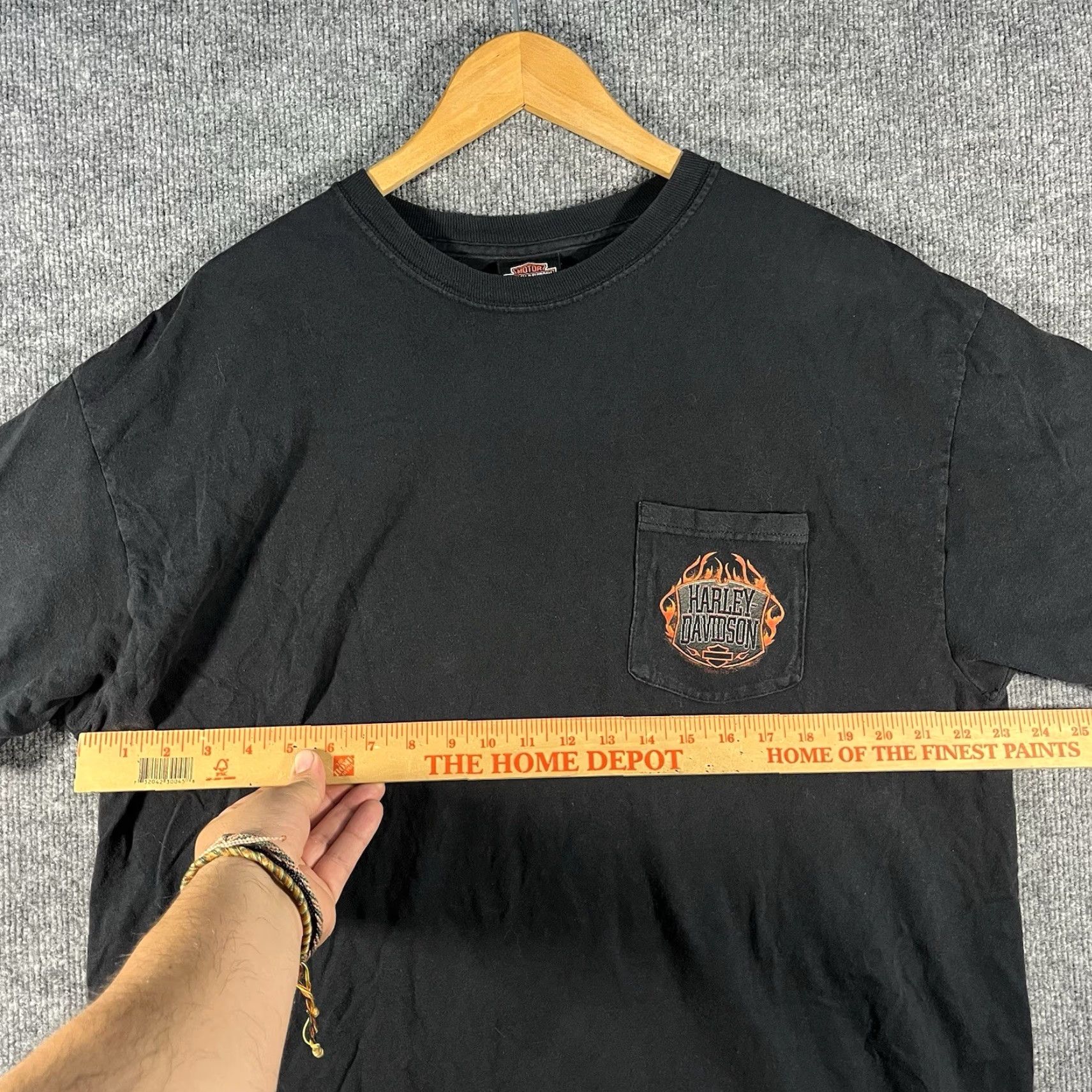 Harley Davidson VINTAGE Harley-Davidson Biker Graphic T-Shirt XL Black 2006 Alamo City San Antonio Mens Size US XL / EU 56 / 4 - 7 Thumbnail