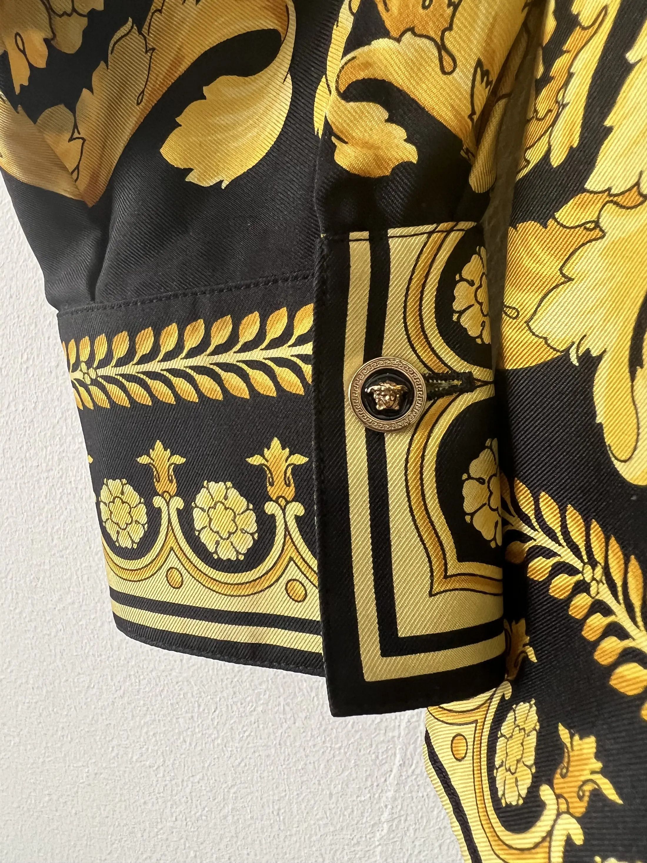 Versace Baroc Silk Shirt Size M / US 6-8 / IT 42-44 - 4 Thumbnail