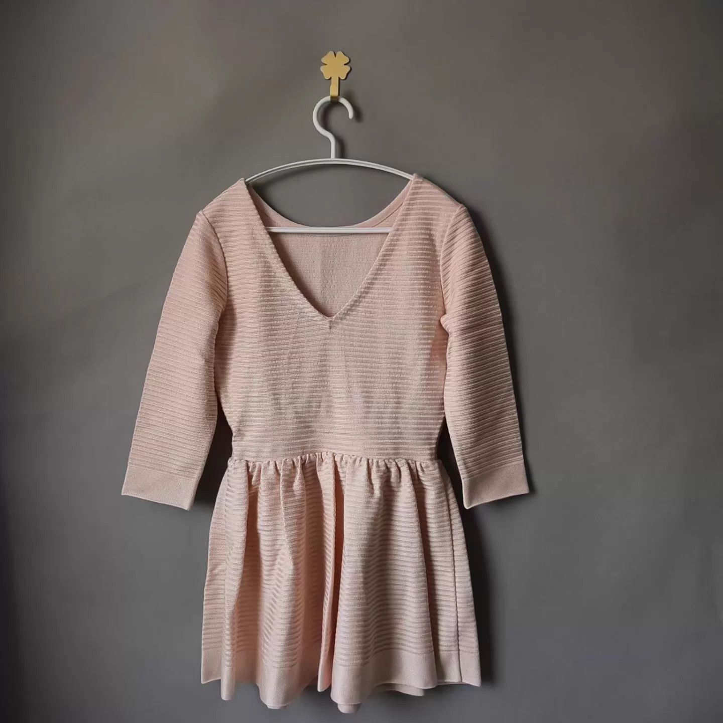 Dior Dior Light Pink Back V-neck Silk Dress Size XS / US 0-2 / IT 36-38 - 1 Thumbnail