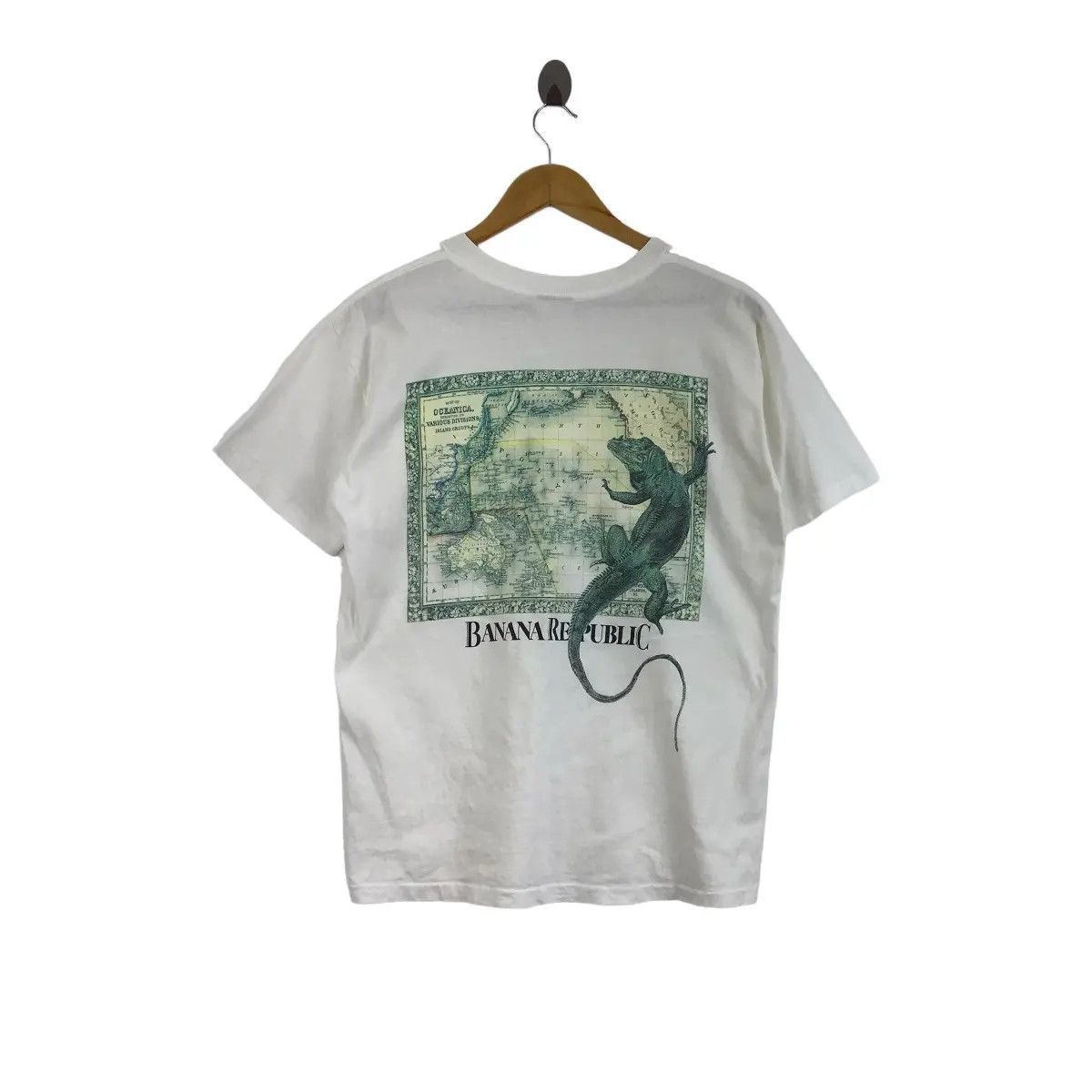 Banana Republic Vtg 90' BANANA REPUBLIC OCEANICA Maps Iguana Tee