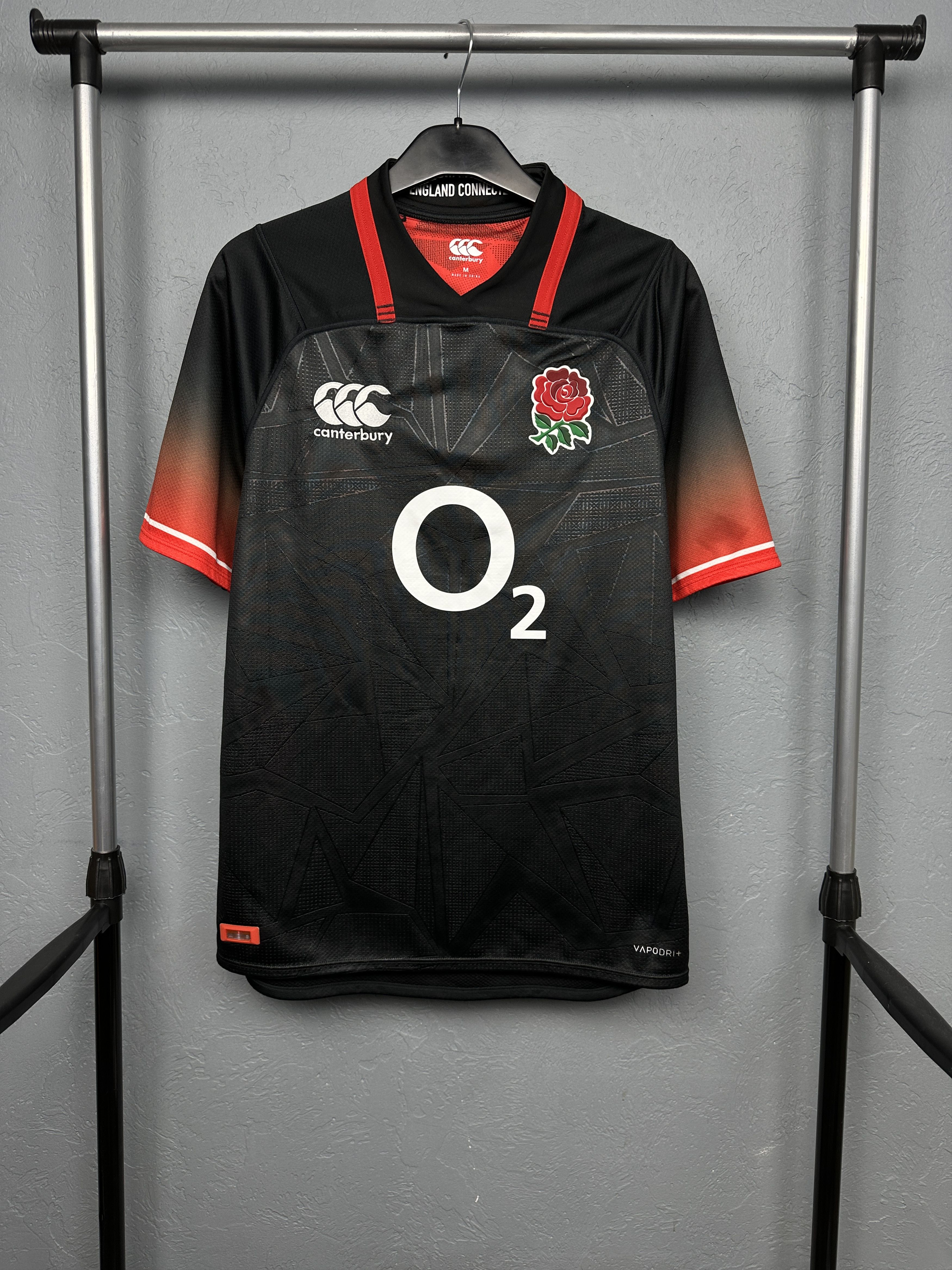 Canterbury of New Zealand Canterbury O2 England Rugby Jersey T-Shirt Size US M / EU 48-50 / 2 - 1 Thumbnail
