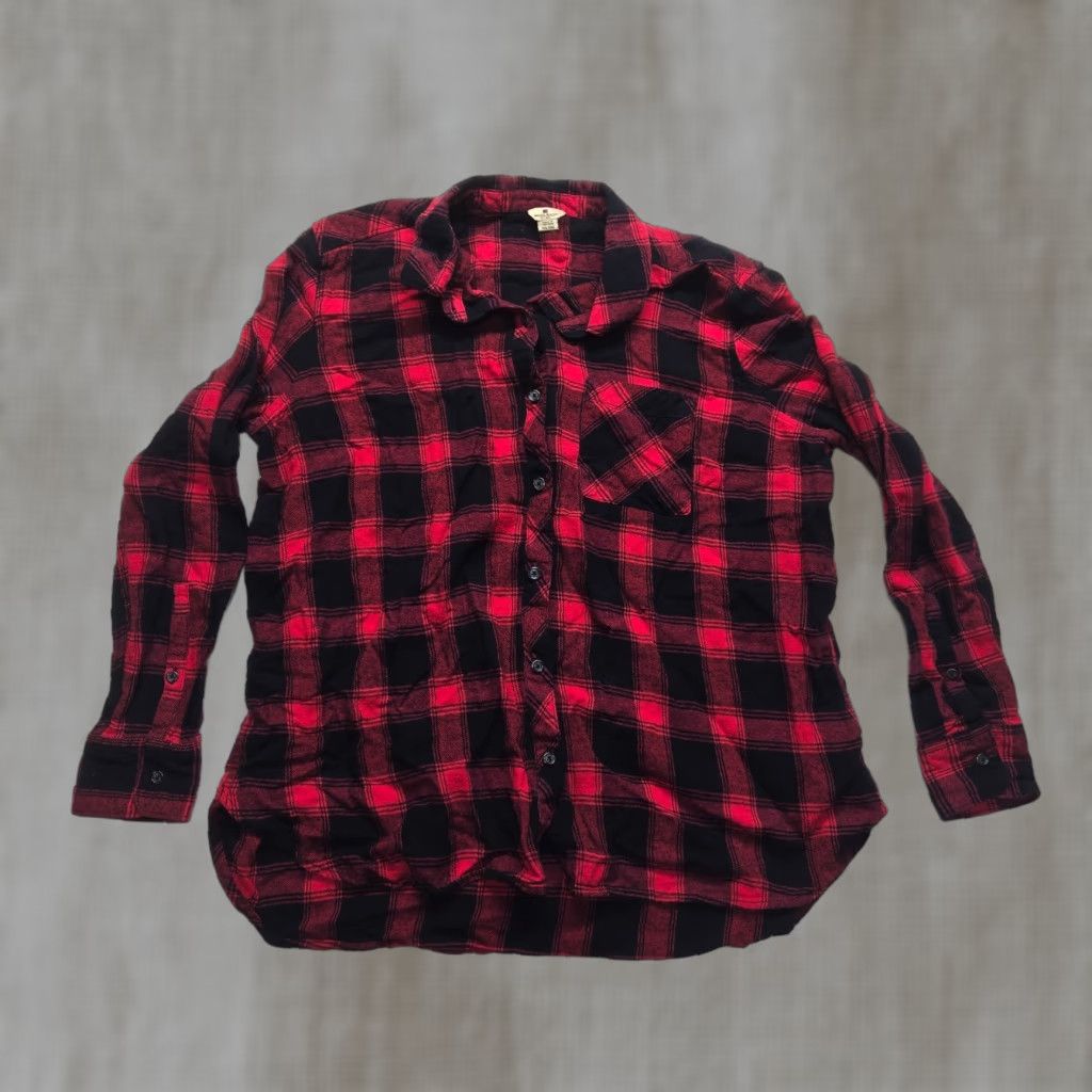 Vintage VINTAGE Woolrich Shirt Plaid Button-Up 2XL Women Red Black Buffalo Check Casual Everyday 90s Womens Size XXL / US 16-18 / IT 52-54 - 1 Thumbnail