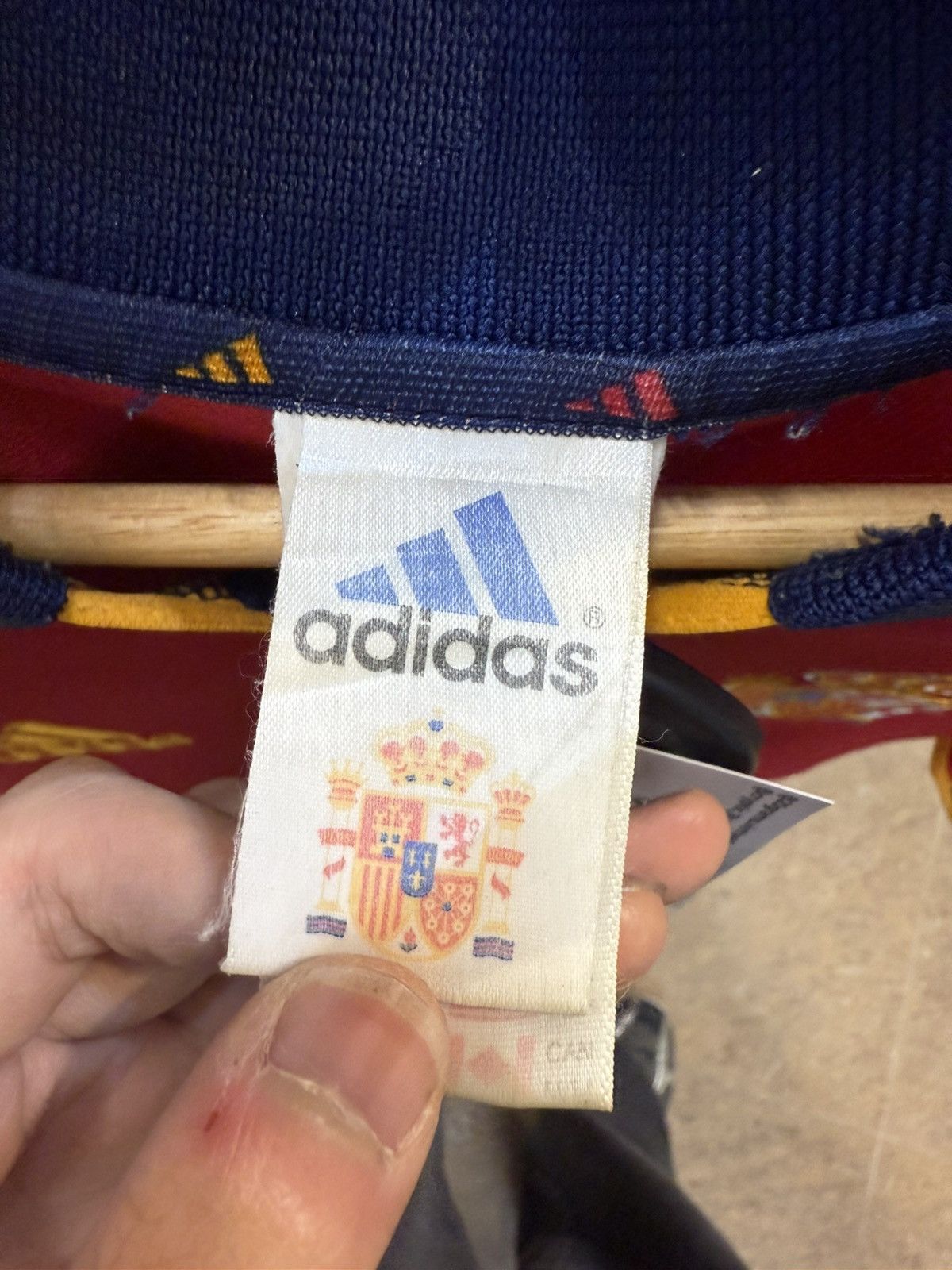 Adidas 2000 Spain football jersey #4 pep guardiola Size US M / EU 48-50 / 2 - 4 Thumbnail
