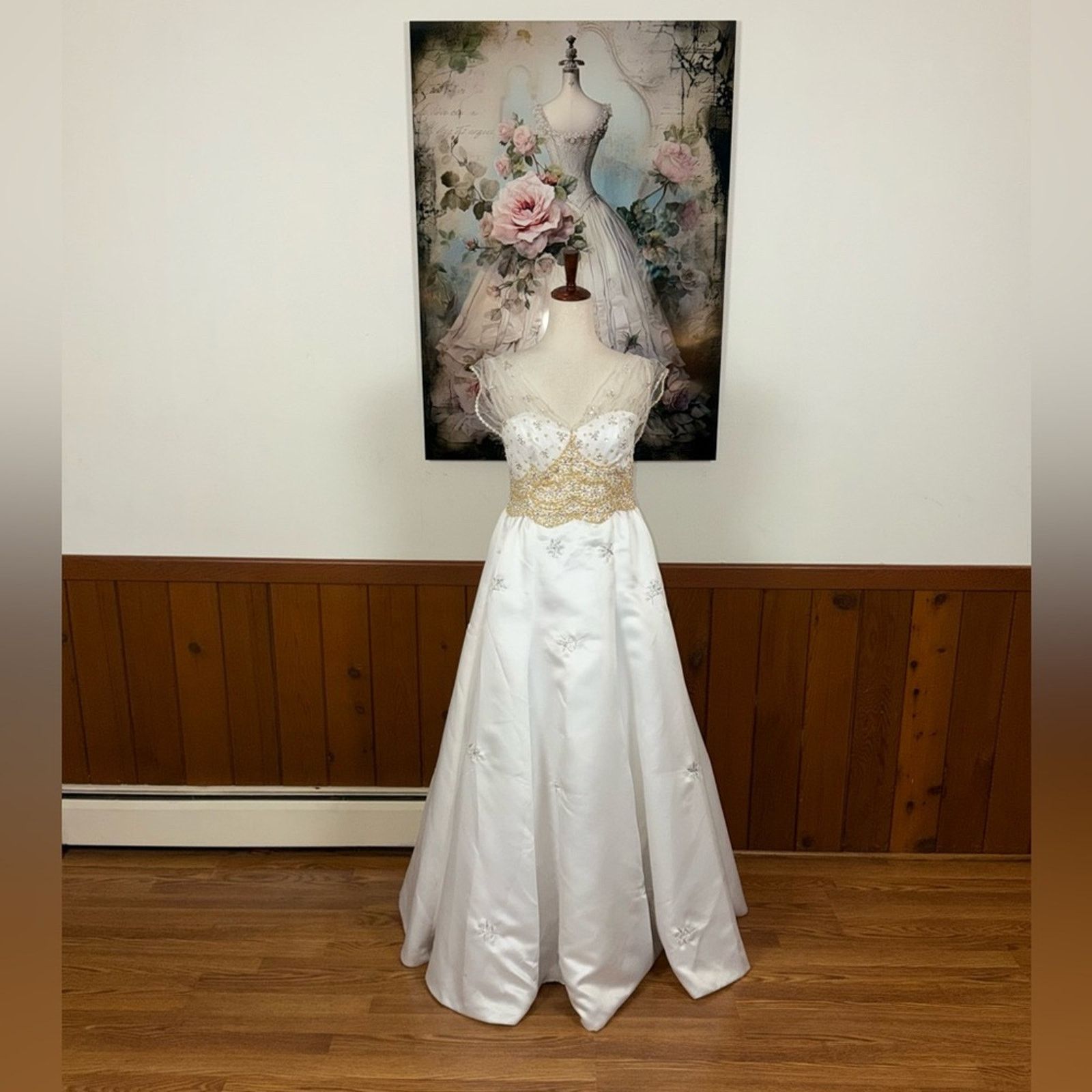 Other Pretty Boutique Satin Wedding Gown Size M / US 6-8 / IT 42-44 - 2 Thumbnail