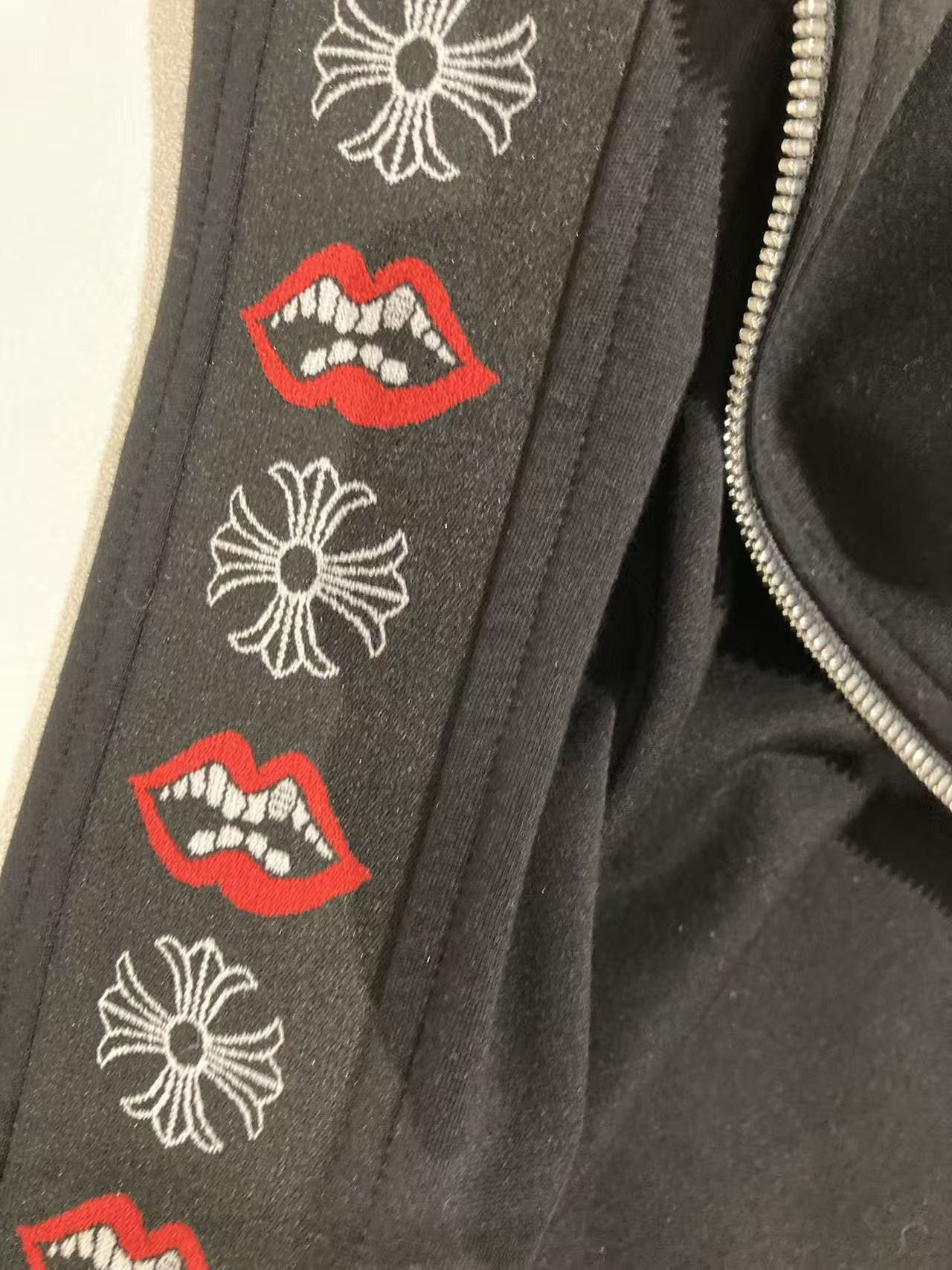Chrome Hearts Chrome Hearts Matty Boy Lips Cross Zip Up Jacket Size US L / EU 52-54 / 3 - 4 Thumbnail