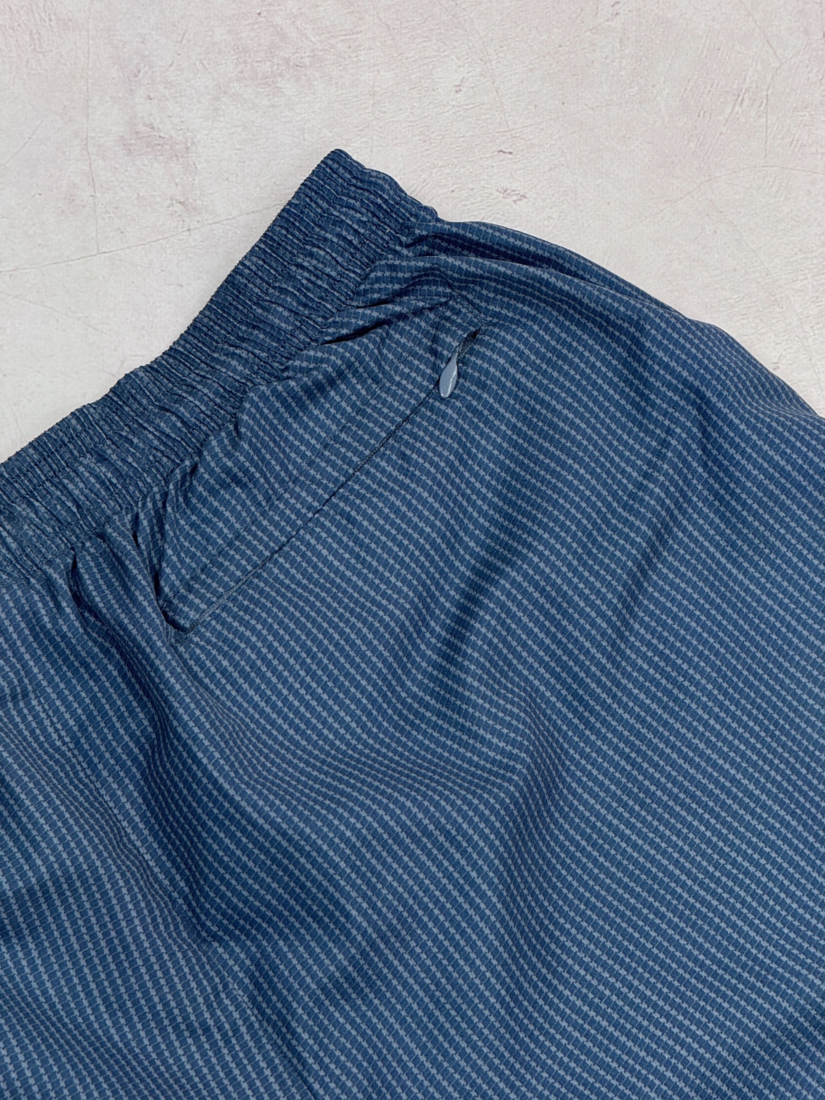Nike × Vintage Vintage Nike Challenge Court Tennis Shorts Blue Stripe Size US 36 / EU 52 - 13 Thumbnail