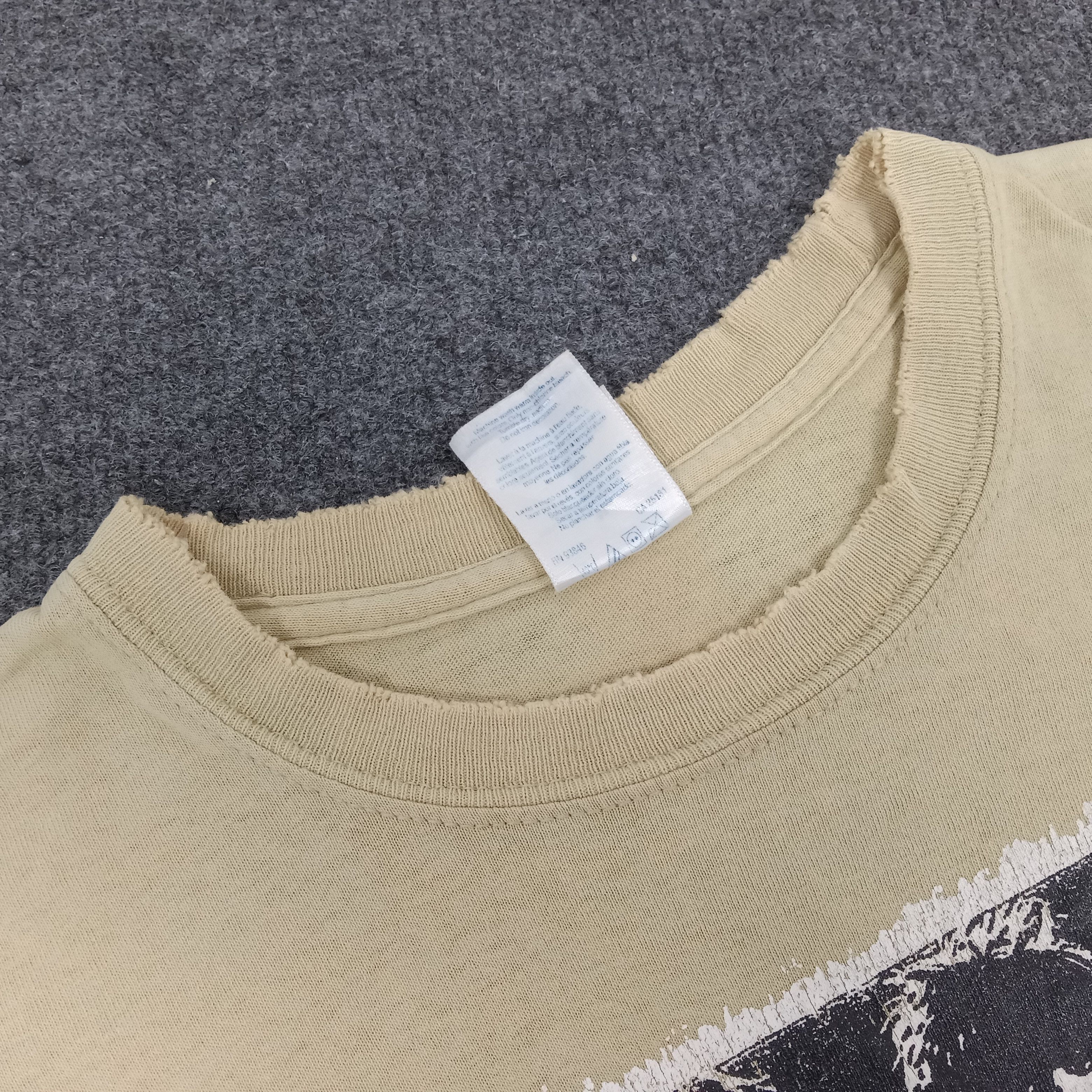 Band Tees It's Not Over Yet Japanese Style Band Tshirt Size US M / EU 48-50 / 2 - 4 Thumbnail