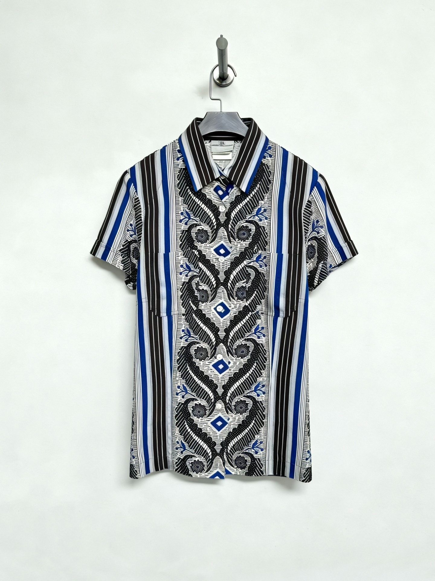 Dries Van Noten Dries Van Noten Silk Shirt Size XS / US 0-2 / IT 36-38 - 1 Thumbnail