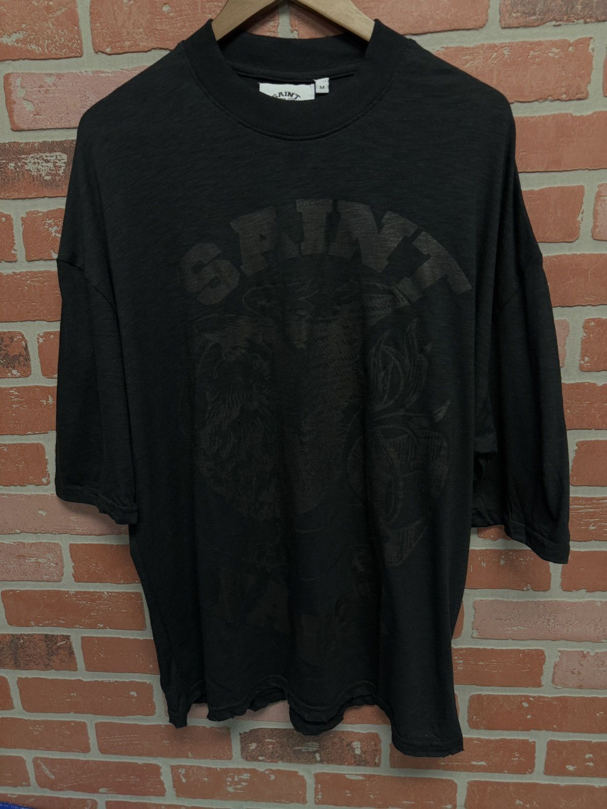 Saint Vanity Saint Vanity Monochromatic Tee Shirt Black Size M (NEW) Size US M / EU 48-50 / 2 - 3 Thumbnail